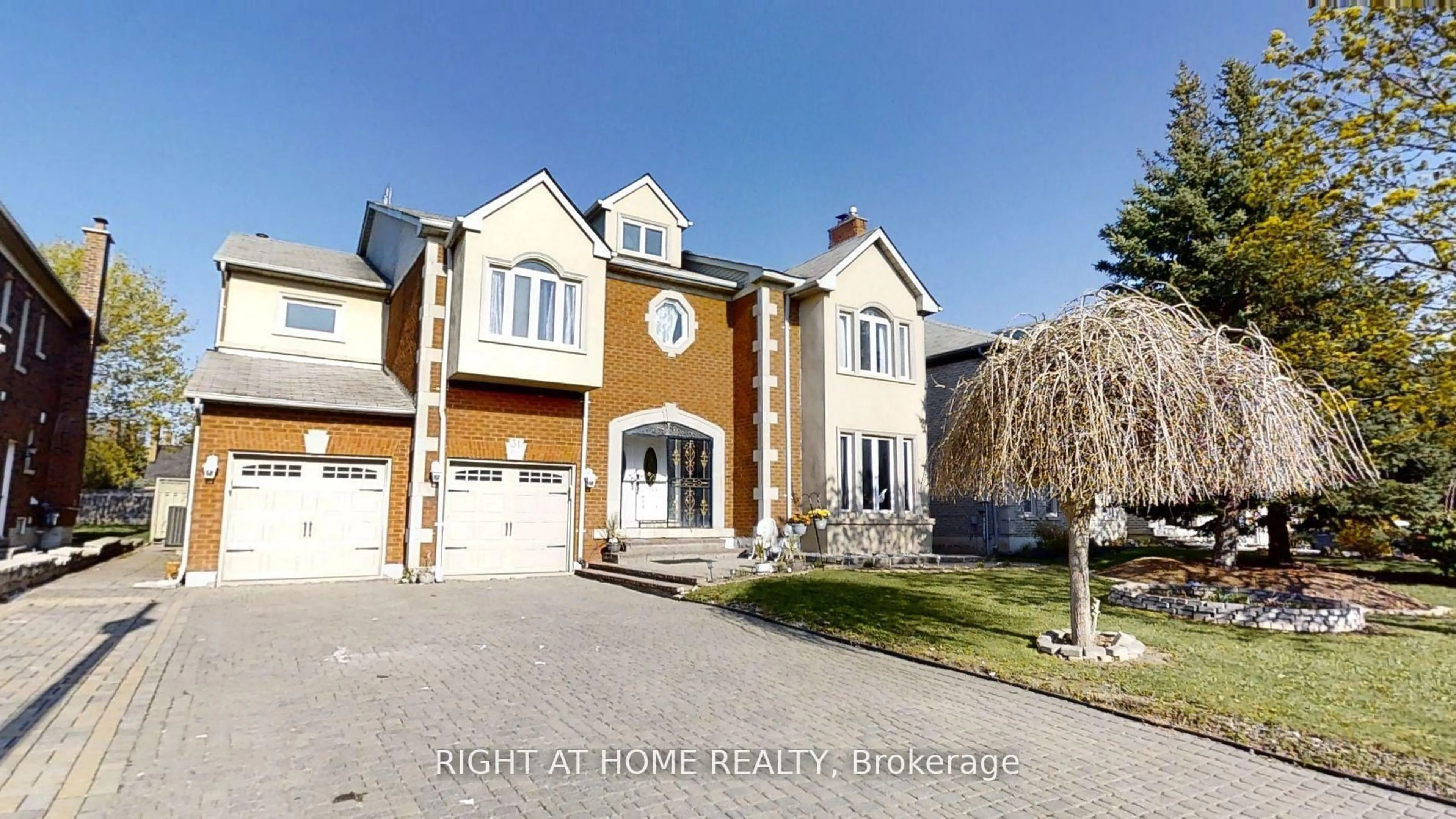 Home with brick exterior material, street for 31 NORTHGATE Cres, Richmond Hill Ontario L4B 2K8
