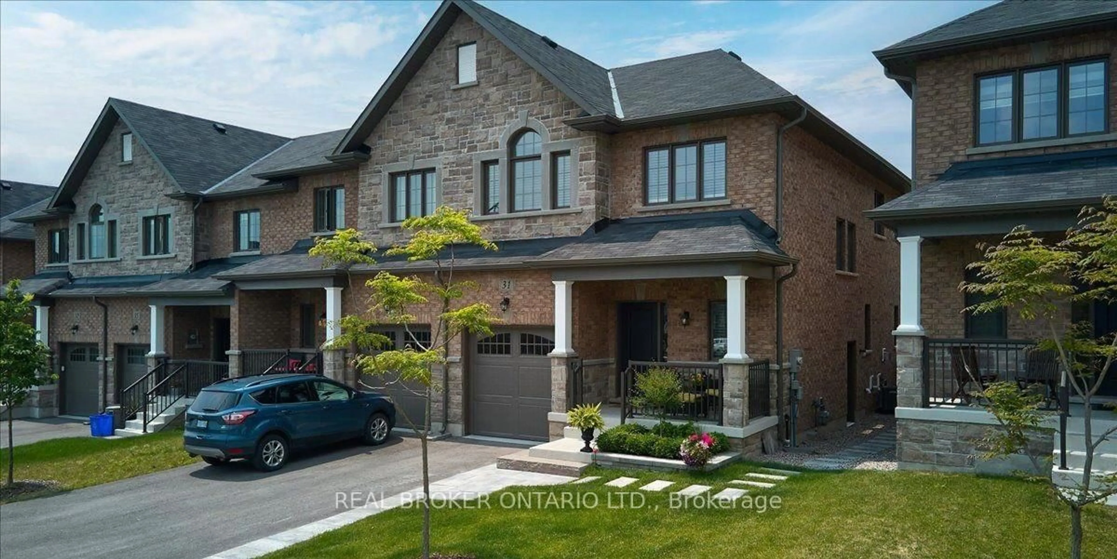 Home with brick exterior material, street for 31 Gord Matthews Way, Uxbridge Ontario L9P 0E9