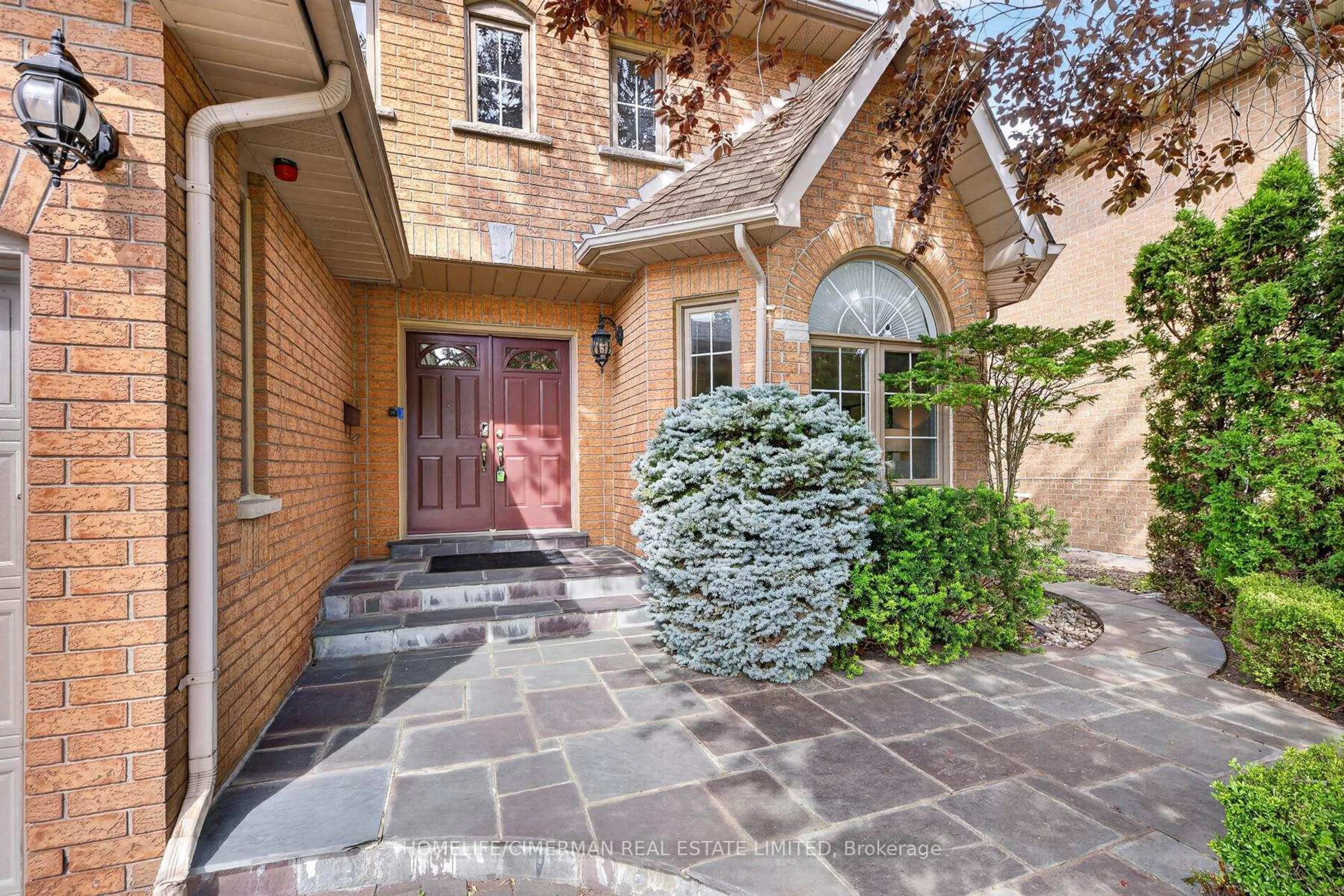 Home with brick exterior material, street for 6 Creekview Ave, Richmond Hill Ontario L4C 9X1