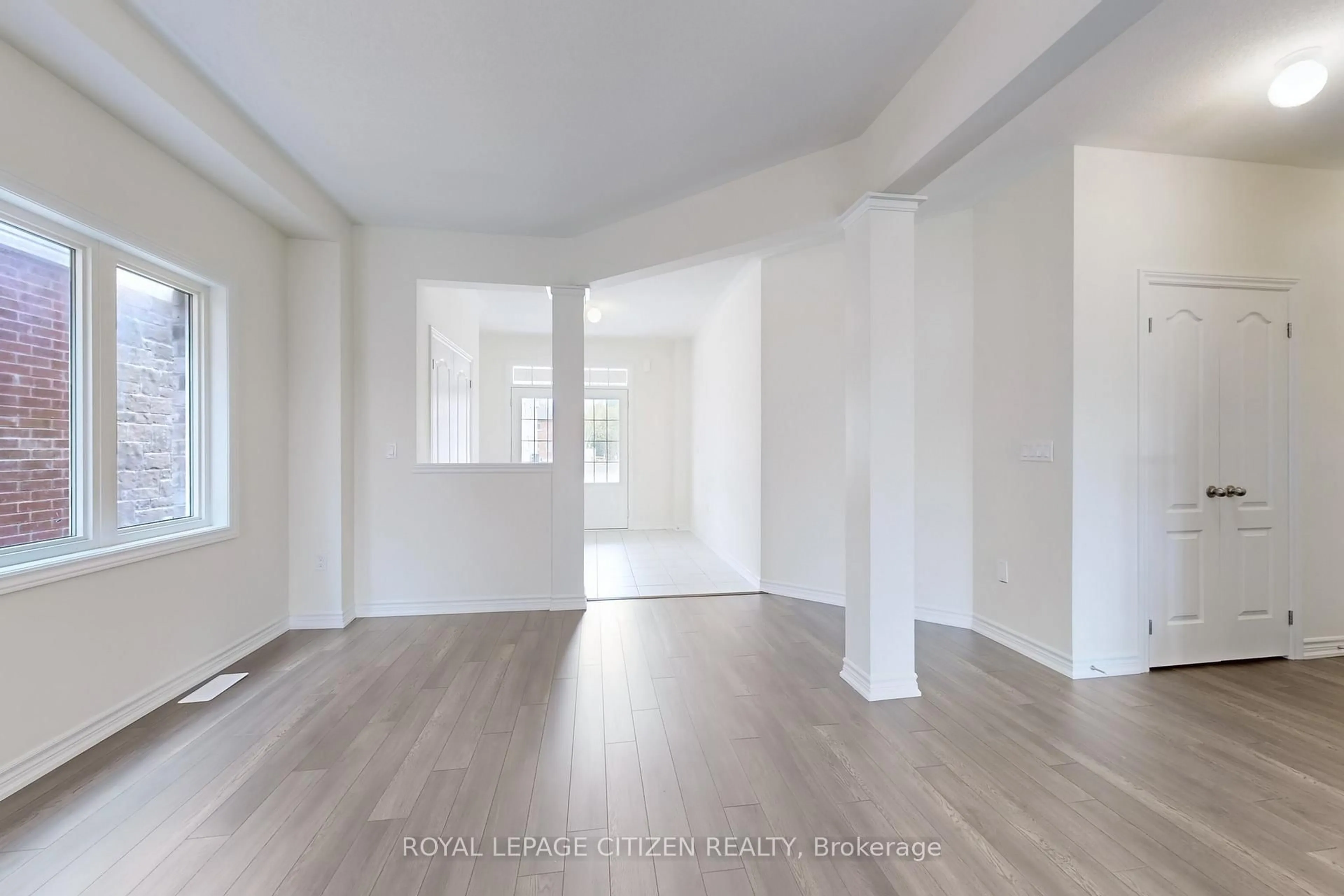 A pic of a room for 123 Cliff Thompson Cres, Georgina Ontario L0E 1R0