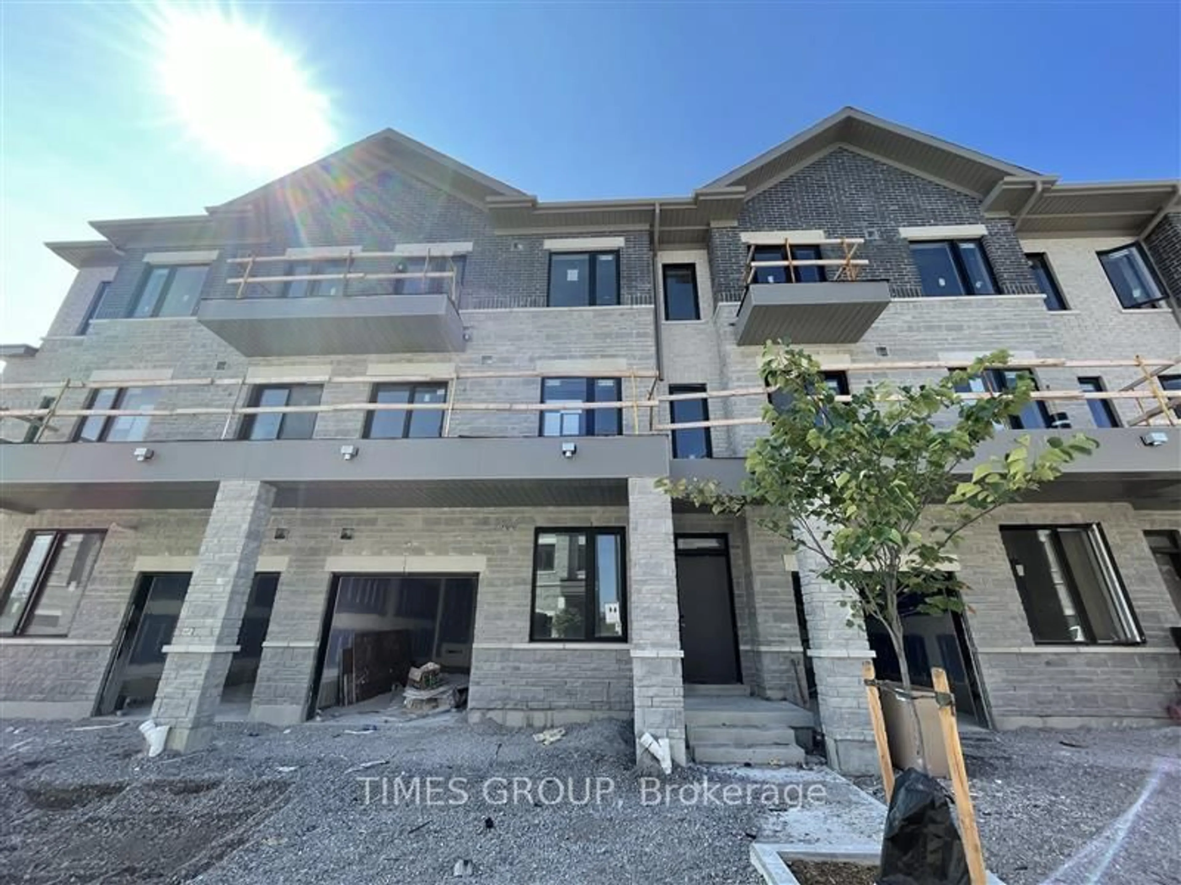 Unknown for 45 Grimsby Lane, Richmond Hill Ontario L4S 1N3