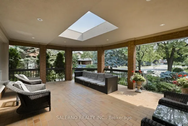178 Wigwoss Dr, Vaughan 5