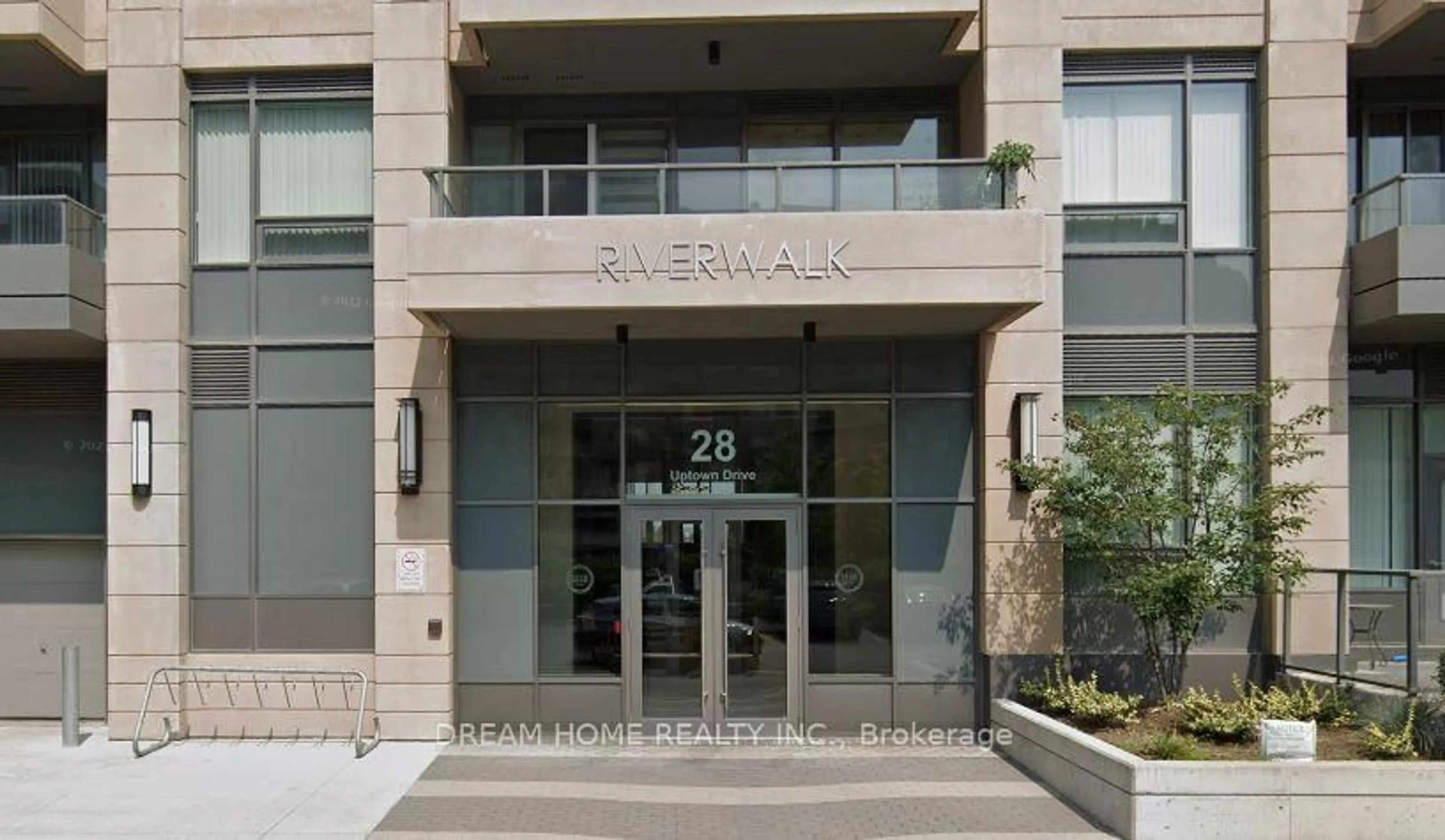 Indoor foyer for 28 uptown Dr #PH03, Markham Ontario L3R 5M5