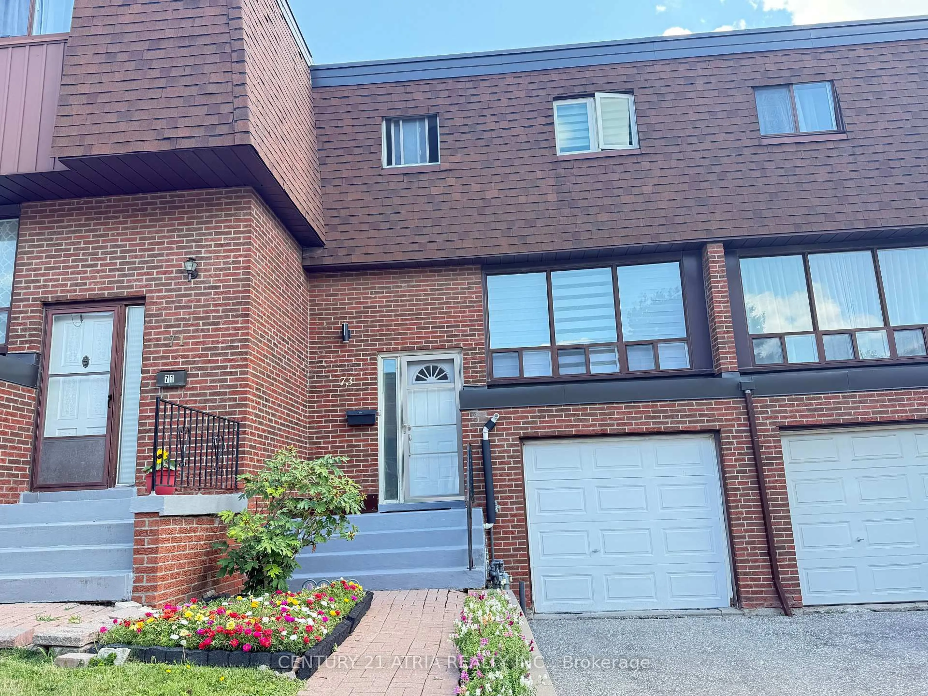 Home with brick exterior material, street for 73 Stately Way, Markham Ontario L3T 3Z9