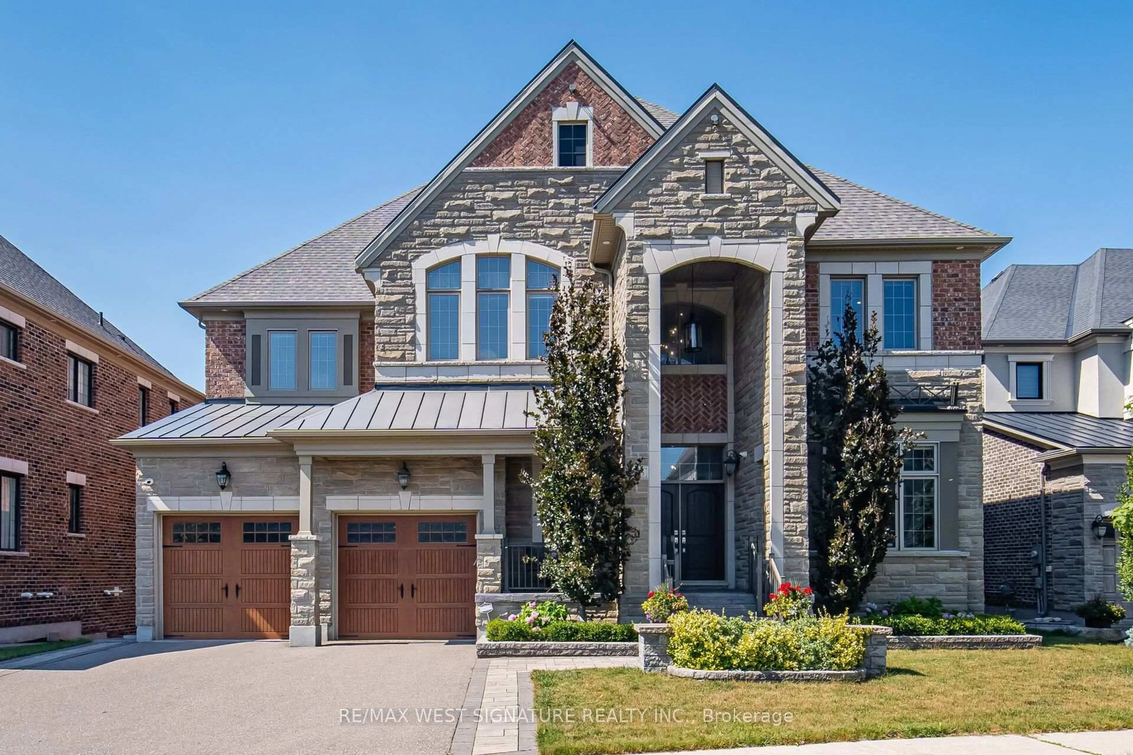 Home with brick exterior material, street for 56 Sir Henry Crt, King Ontario L7B 0P5
