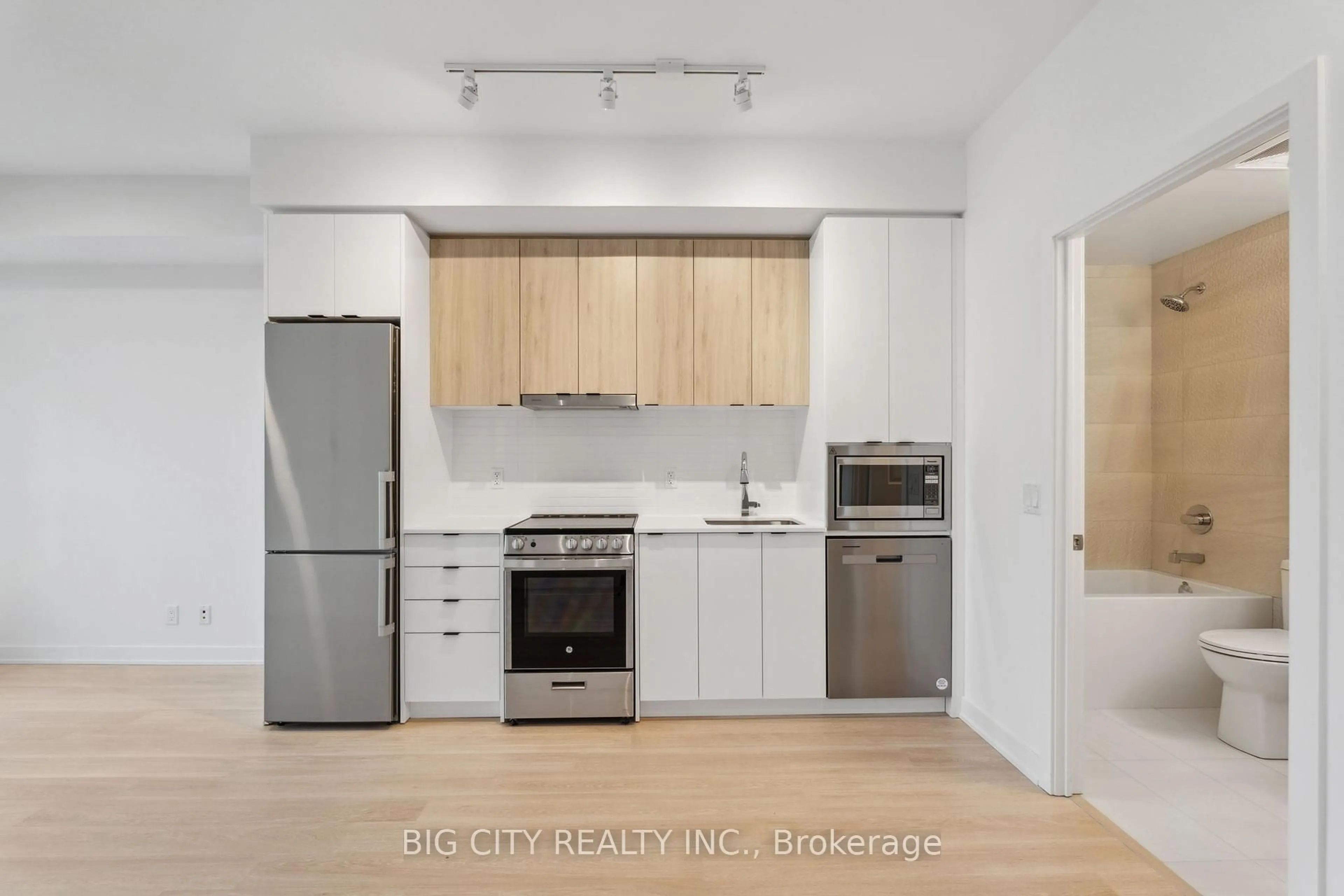 Standard kitchen, wood/laminate floor for 50 Upper Mall Way #1206, Vaughan Ontario L4J 0L8