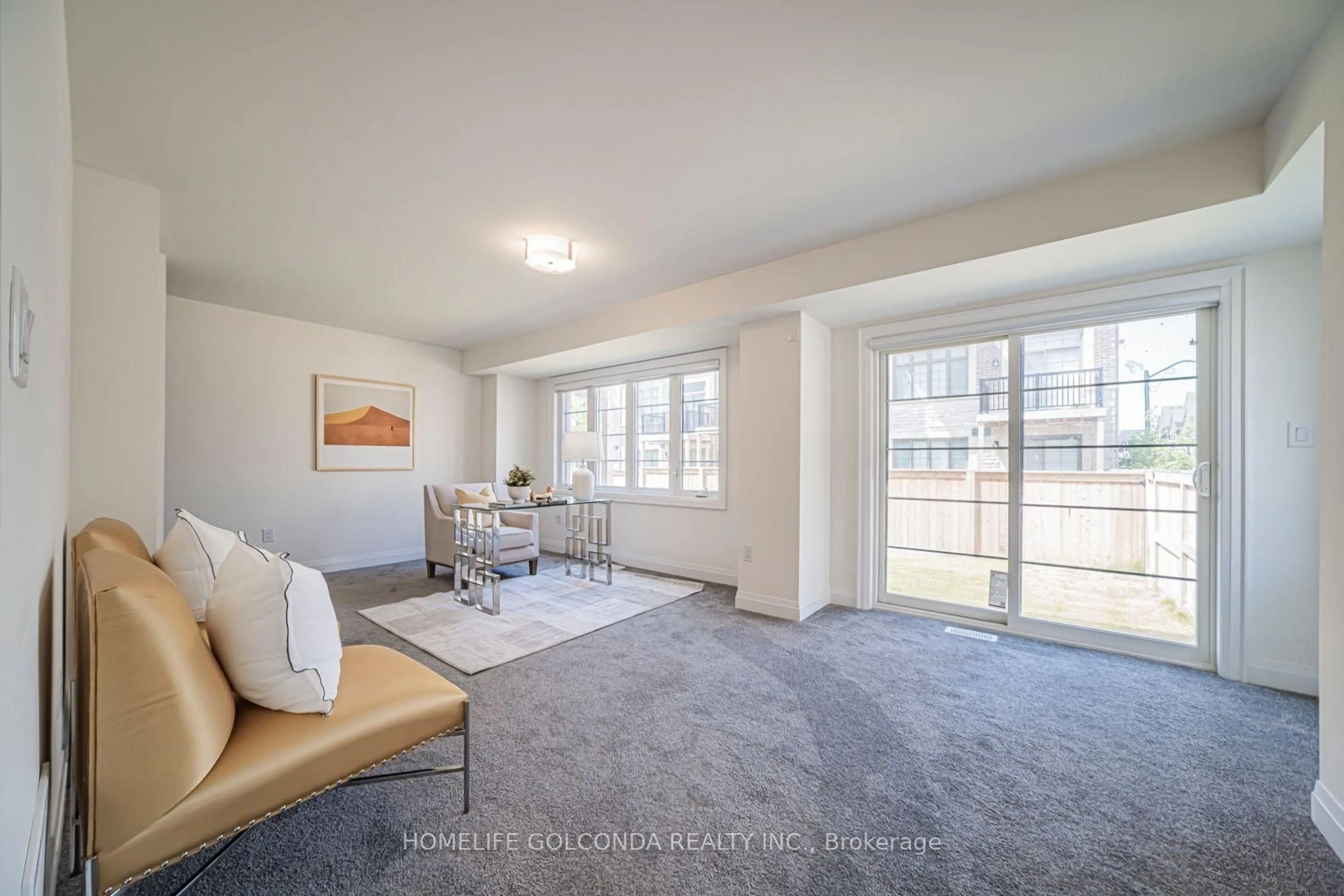 Living room with furniture, carpet floor for 2 Silvermills Lane, Markham Ontario L6C 3L5