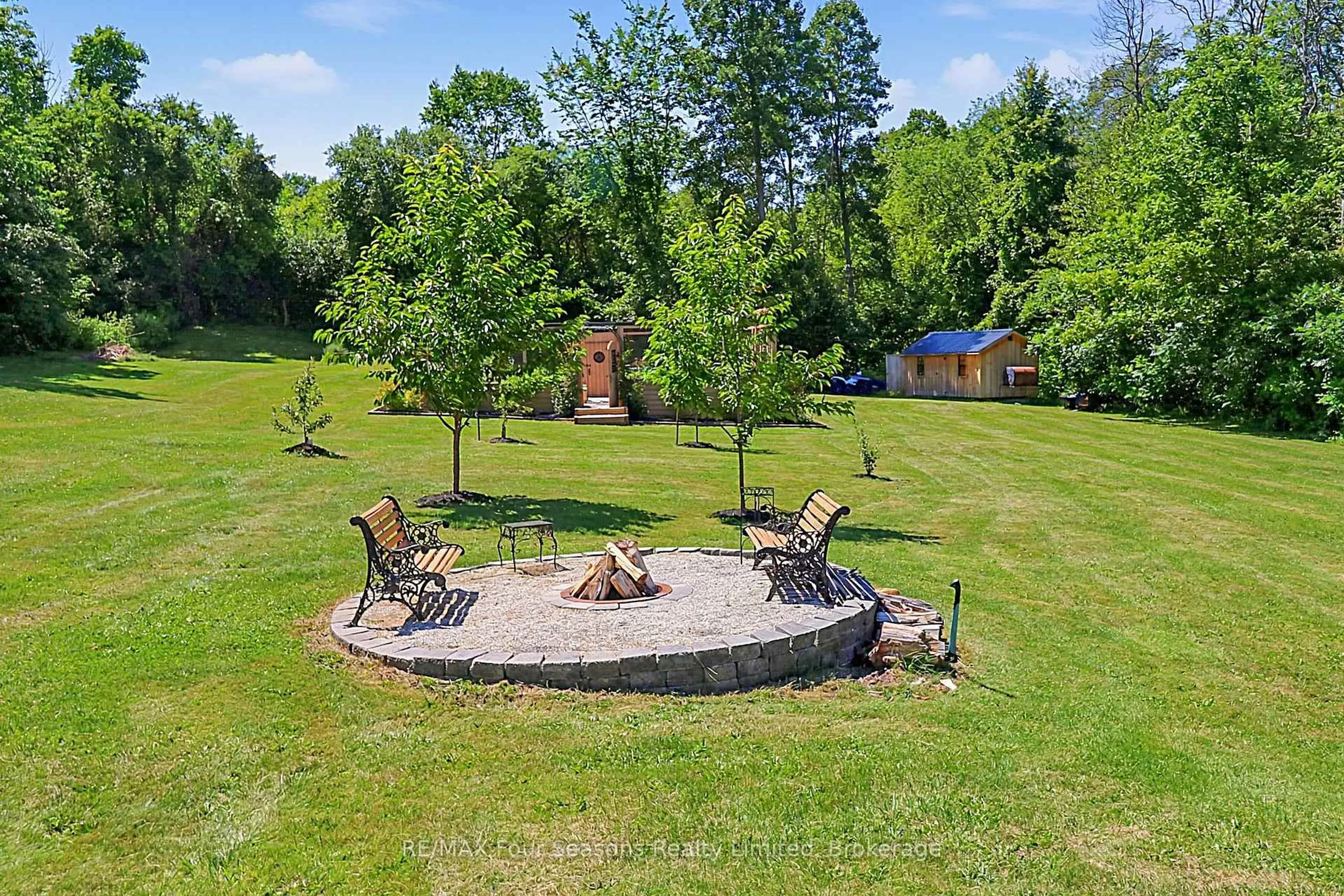 A pic from outside/outdoor area/front of a property/back of a property/a pic from drone, water/lake/river/ocean view for 2756 Concession Rd 5, Adjala-Tosorontio Ontario L0G 1L0