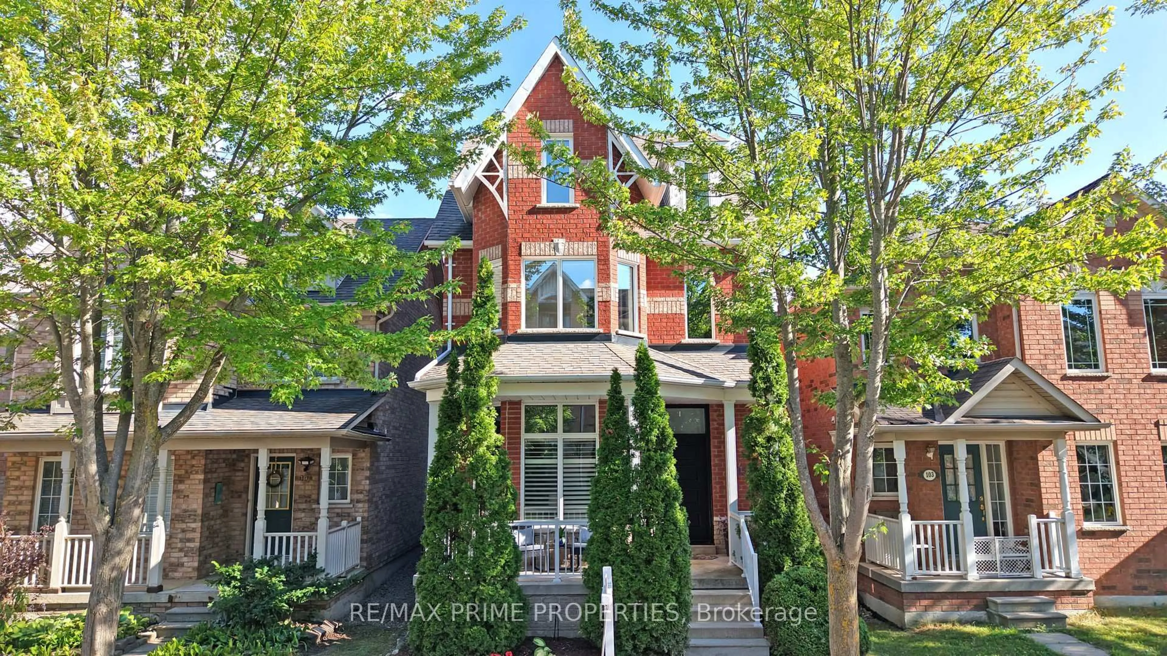 Home with brick exterior material, street for 105 Settlement Park Ave, Markham Ontario L6B 1B6