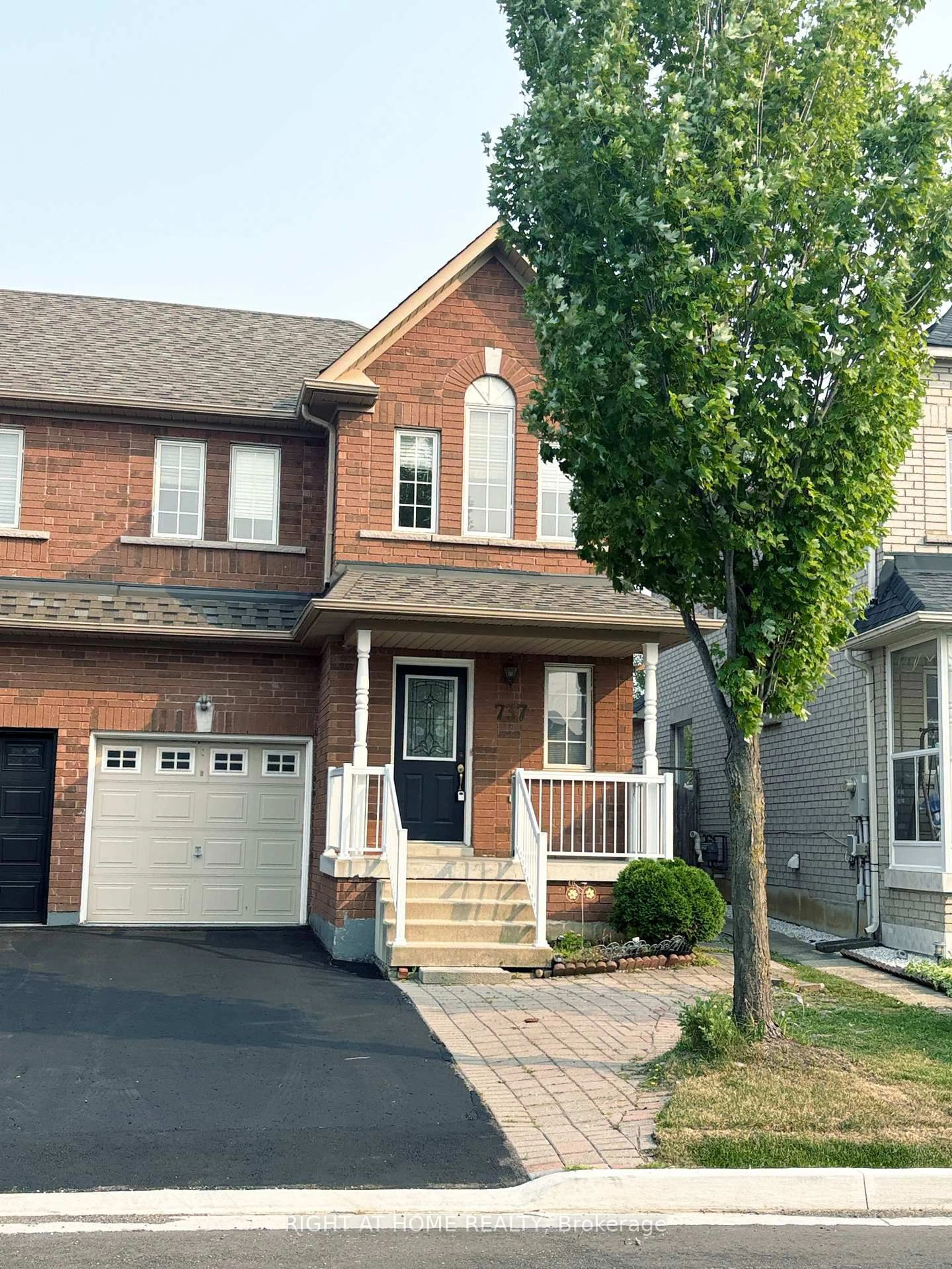 Home with brick exterior material, street for 737 Caboto Tr, Markham Ontario L3R 5W4