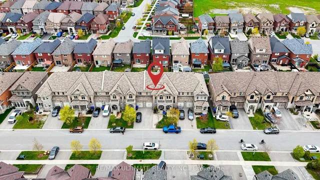 42 Walker Blvd, New Tecumseth 2