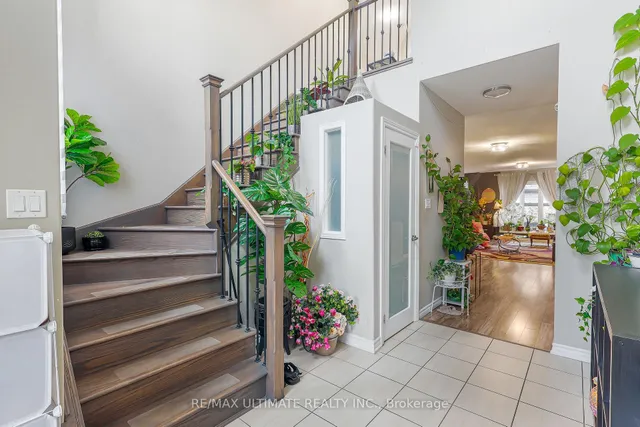 42 Walker Blvd, New Tecumseth 4