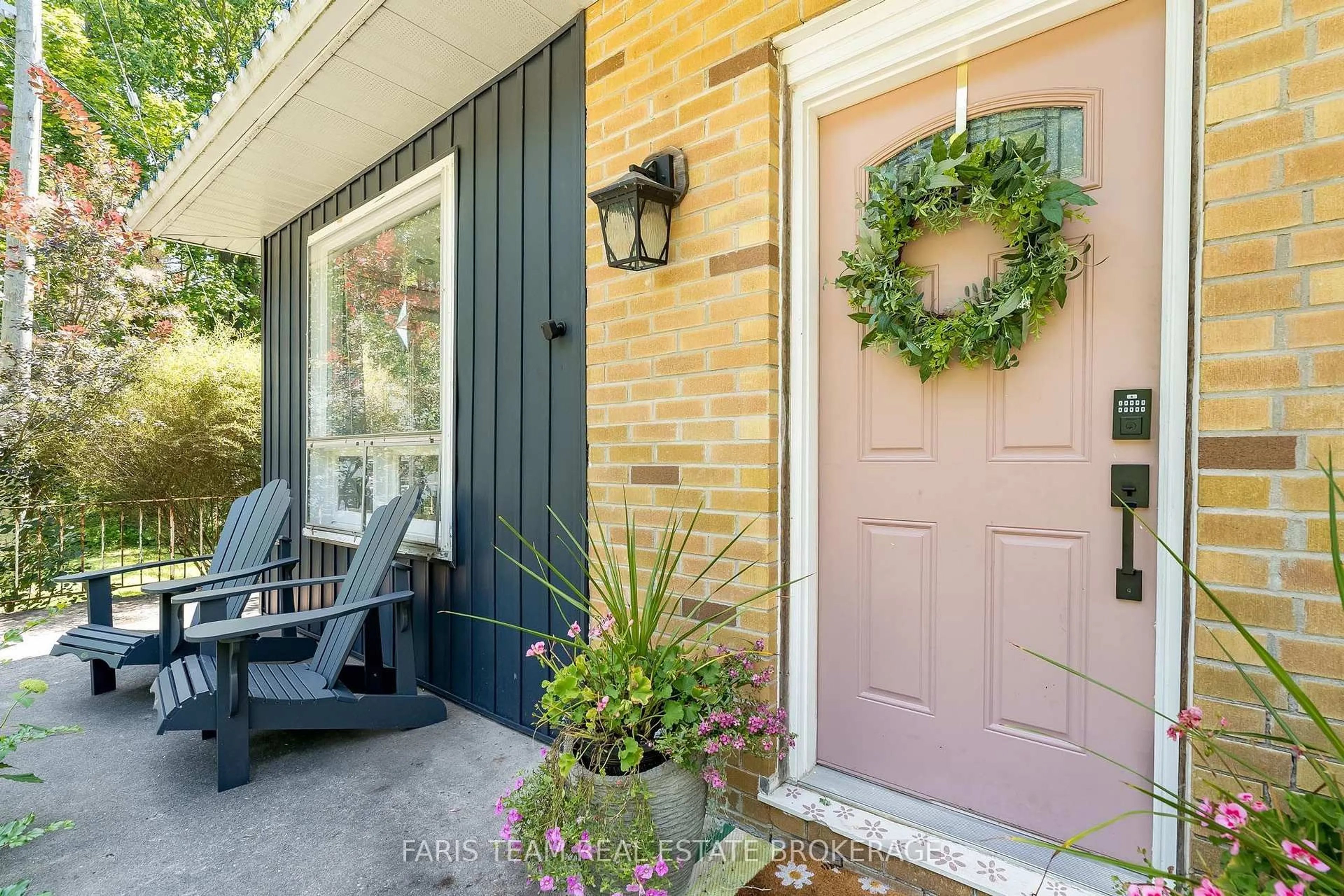 Unknown for 17956 Warden Ave, East Gwillimbury Ontario L0G 1V0