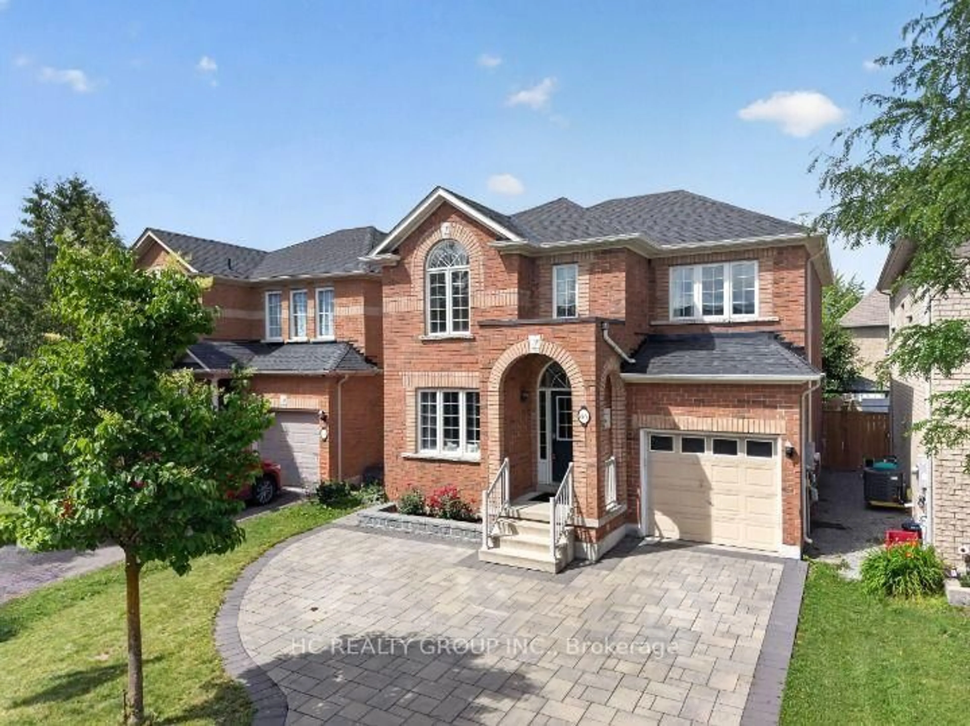 Home with brick exterior material, street for 86 Beare Tr, Newmarket Ontario L3X 3B3