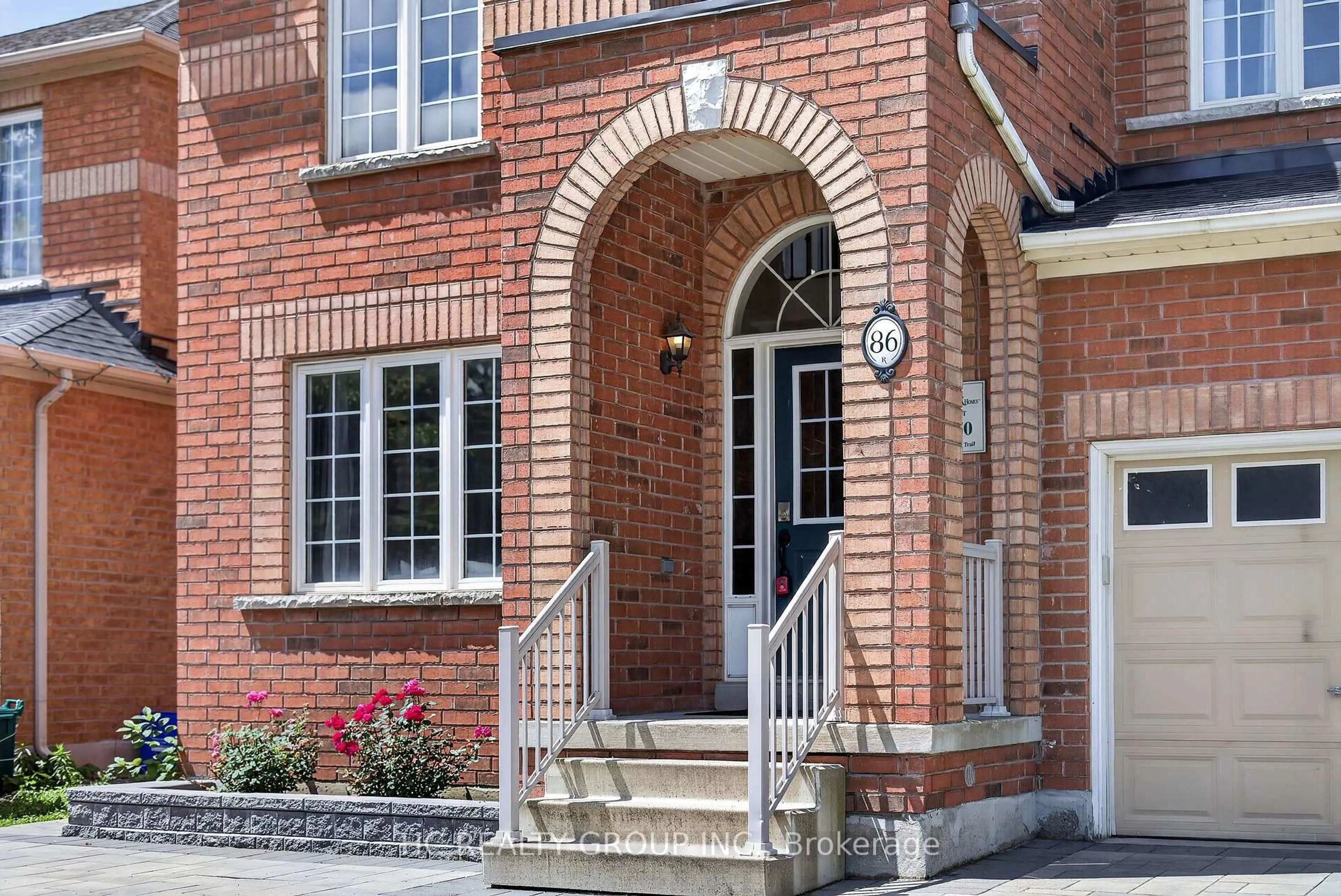 Home with brick exterior material, street for 86 Beare Tr, Newmarket Ontario L3X 3B3