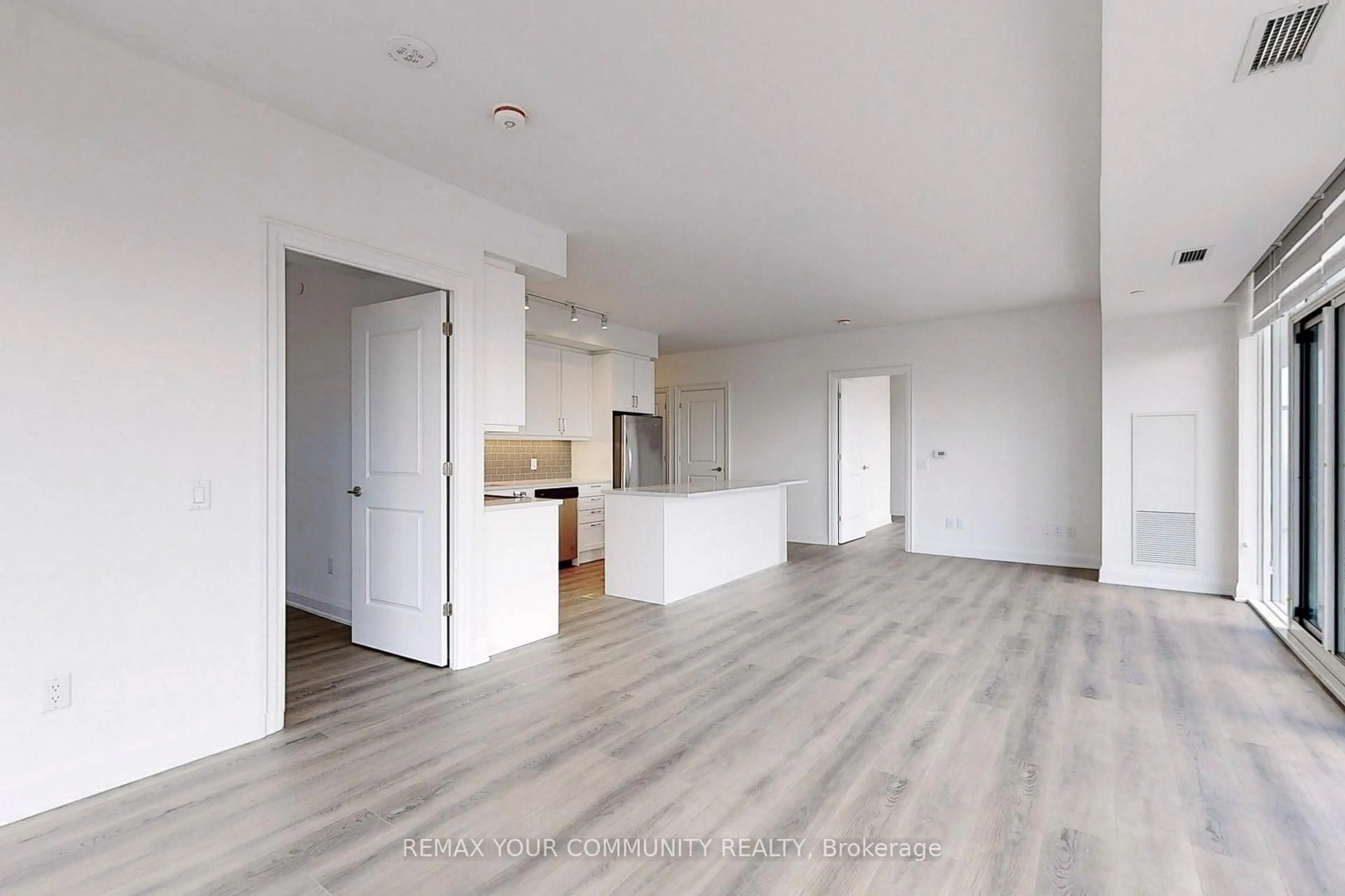 Unknown for 20 Gatineau Dr #1407E, Vaughan Ontario L4J 0L3