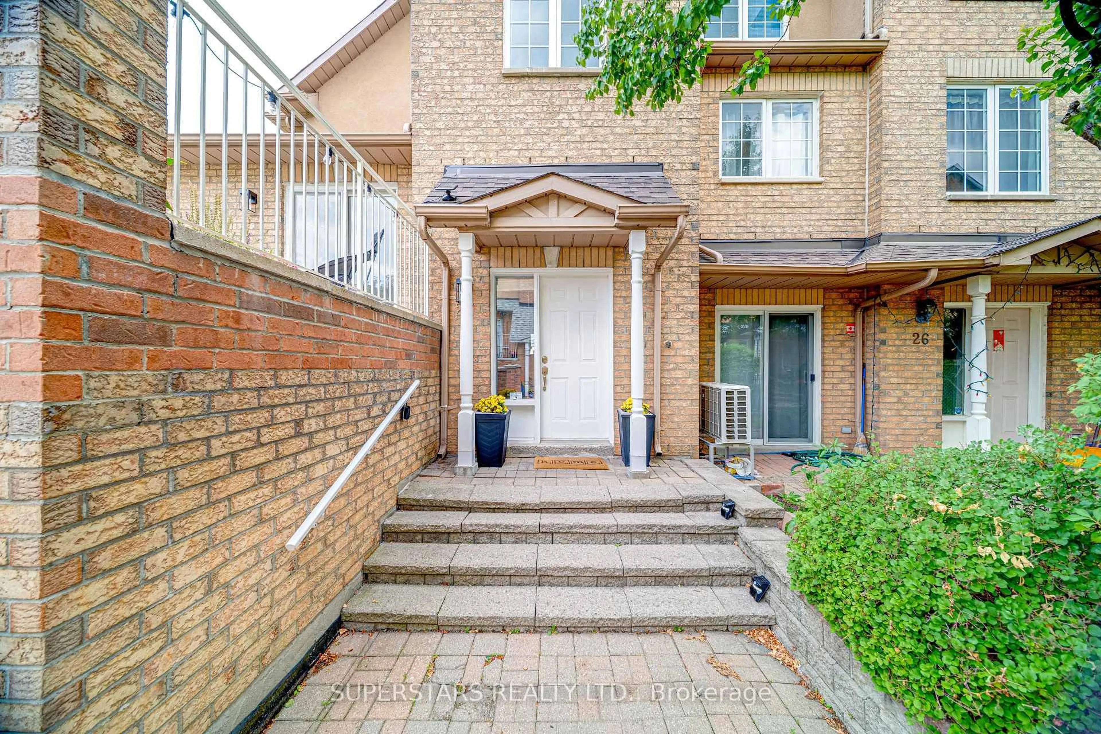 Unknown for 10 Cox Blvd #27, Markham Ontario L3R 4G2