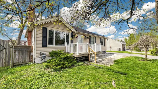 2 Hughes St, Richmond Hill 2