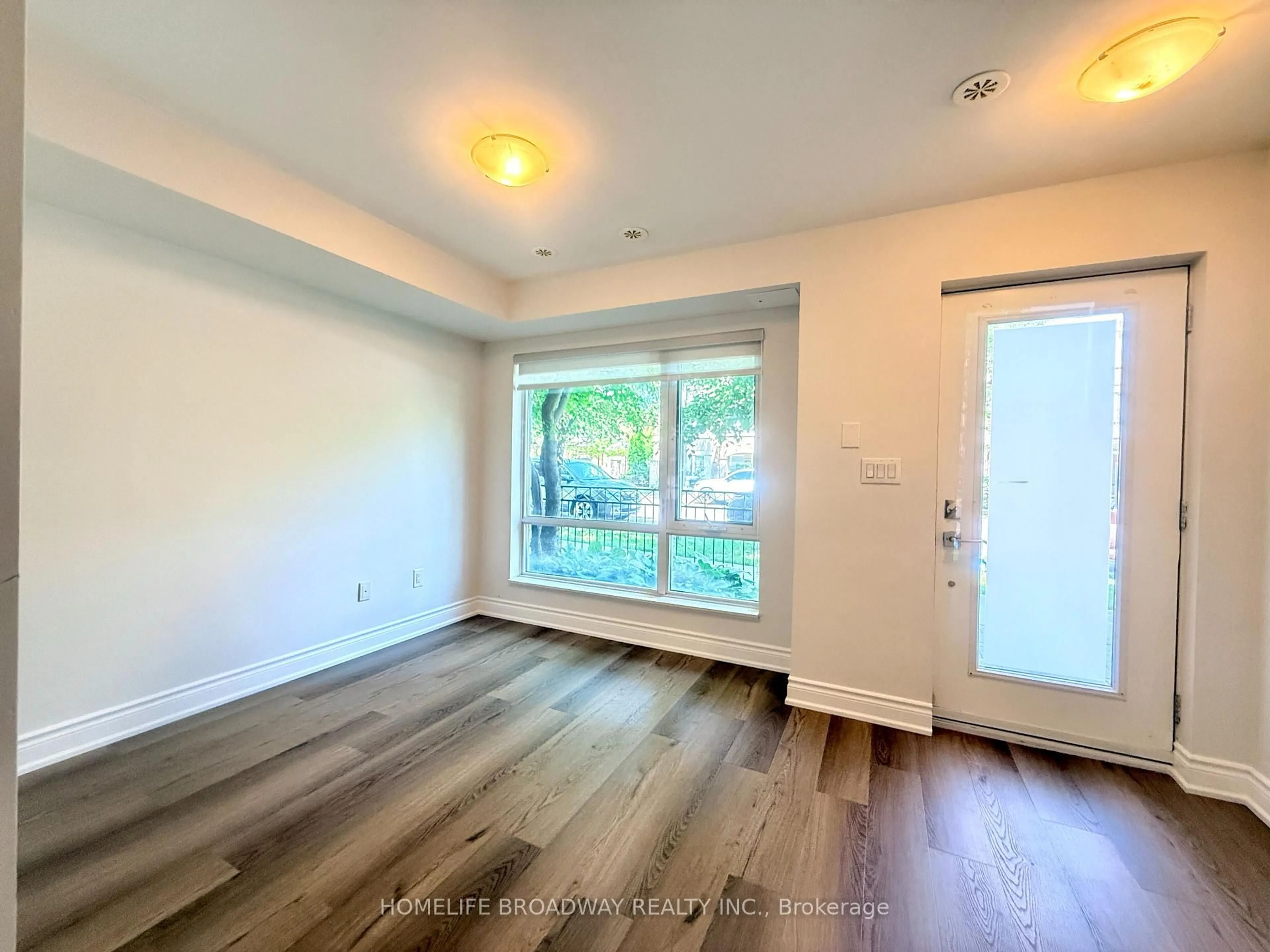 A pic of a room for 303 South Park Rd, Markham Ontario L3T 7W1