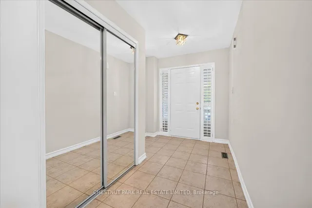 241 Banbrooke Cres, Newmarket 5