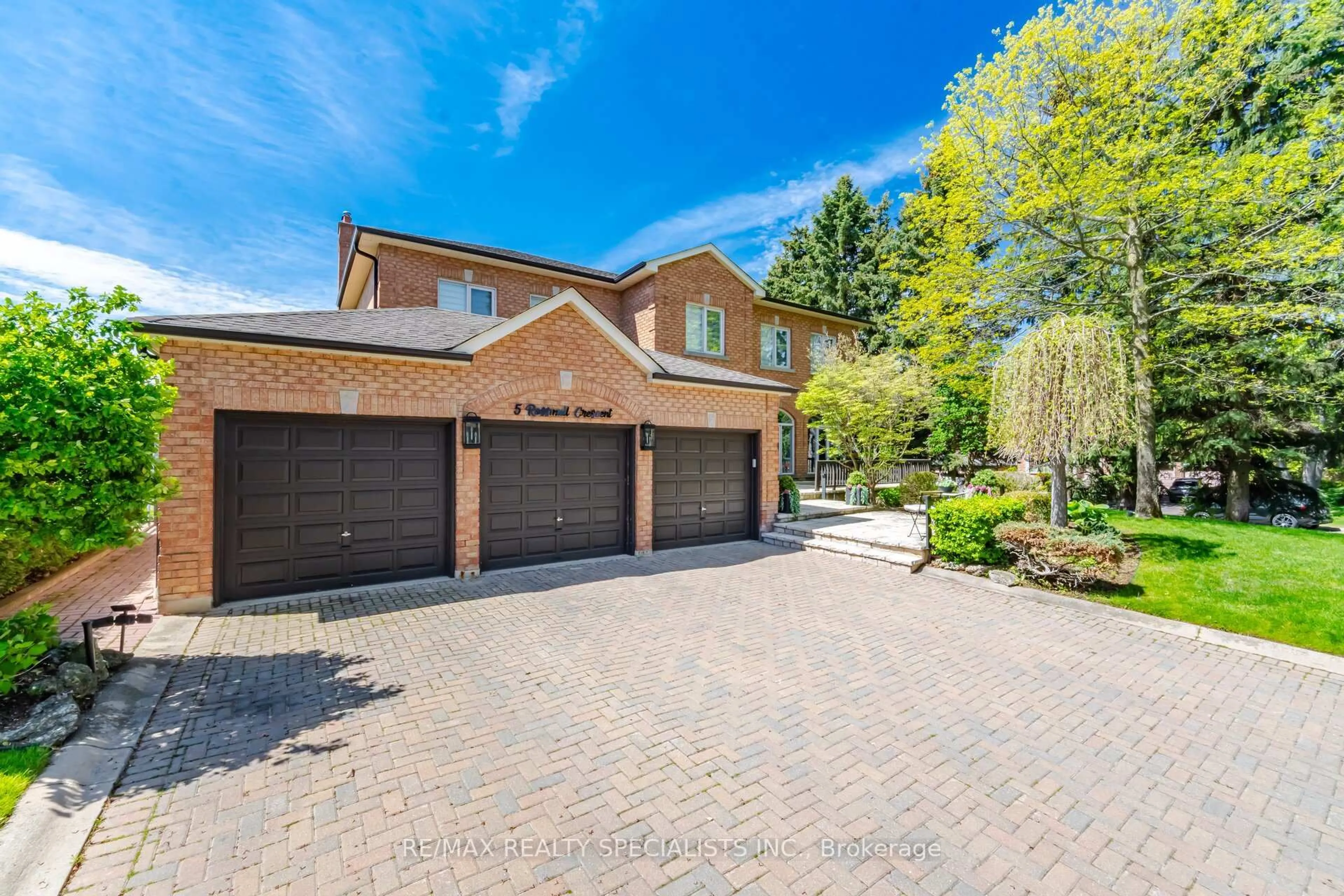 Home with brick exterior material, street for 5 Rossmull Cres, Vaughan Ontario L4L 7C8