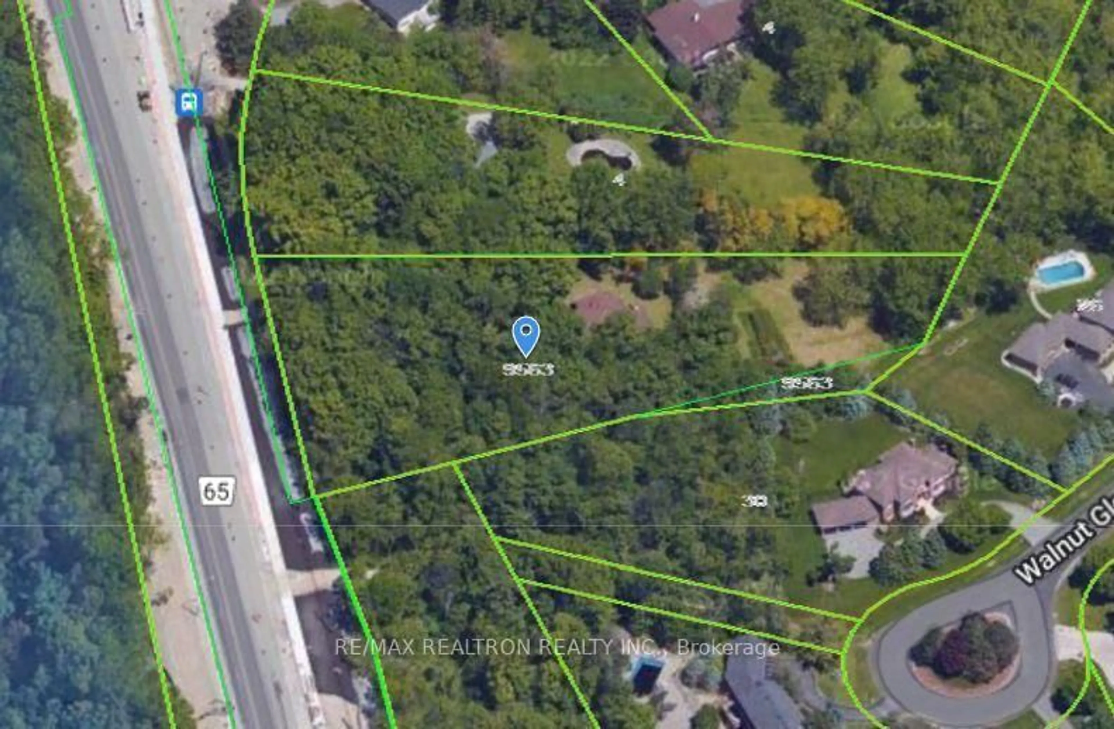 A pic from outside/outdoor area/front of a property/back of a property/a pic from drone, street for 9563 Warden Ave, Markham Ontario L6C 1M5