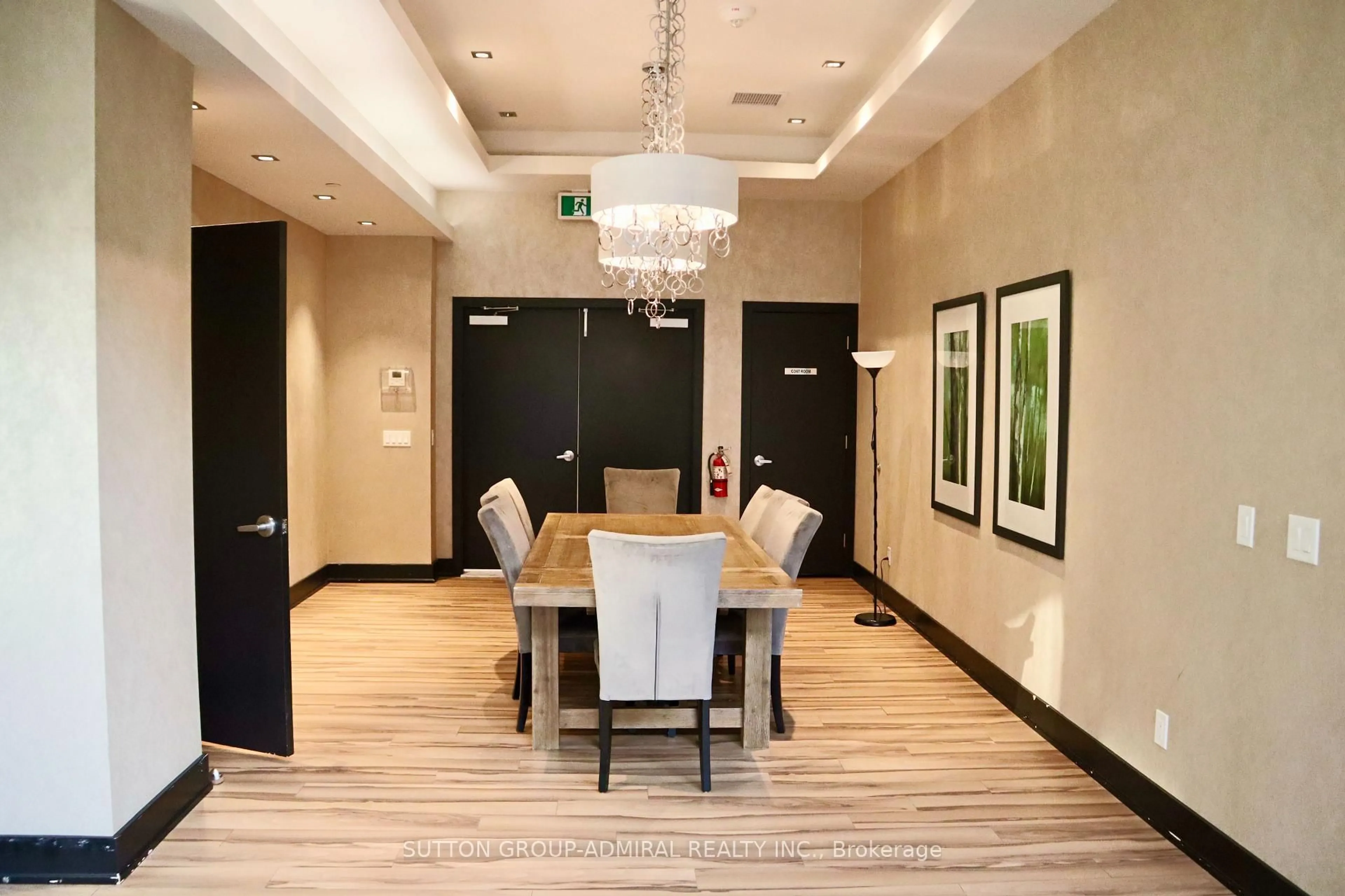 Dining room, unknown for 9618 Yonge St #1008, Richmond Hill Ontario L4C 0X5