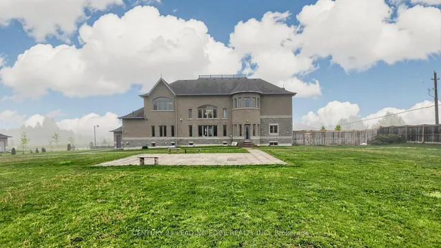 2 Sam Davis Crt, Whitchurch-Stouffville 4