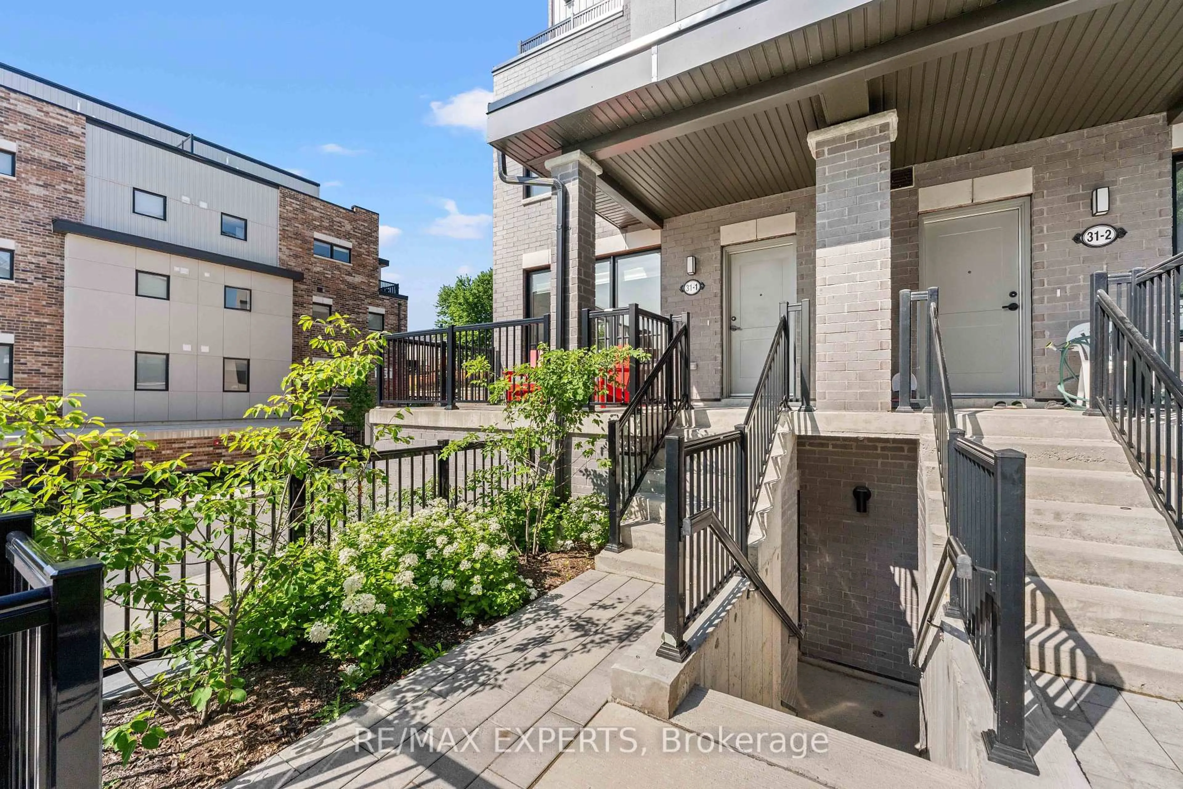 Unknown for 31 Baynes Way #1, Bradford West Gwillimbury Ontario L3Z 4M3