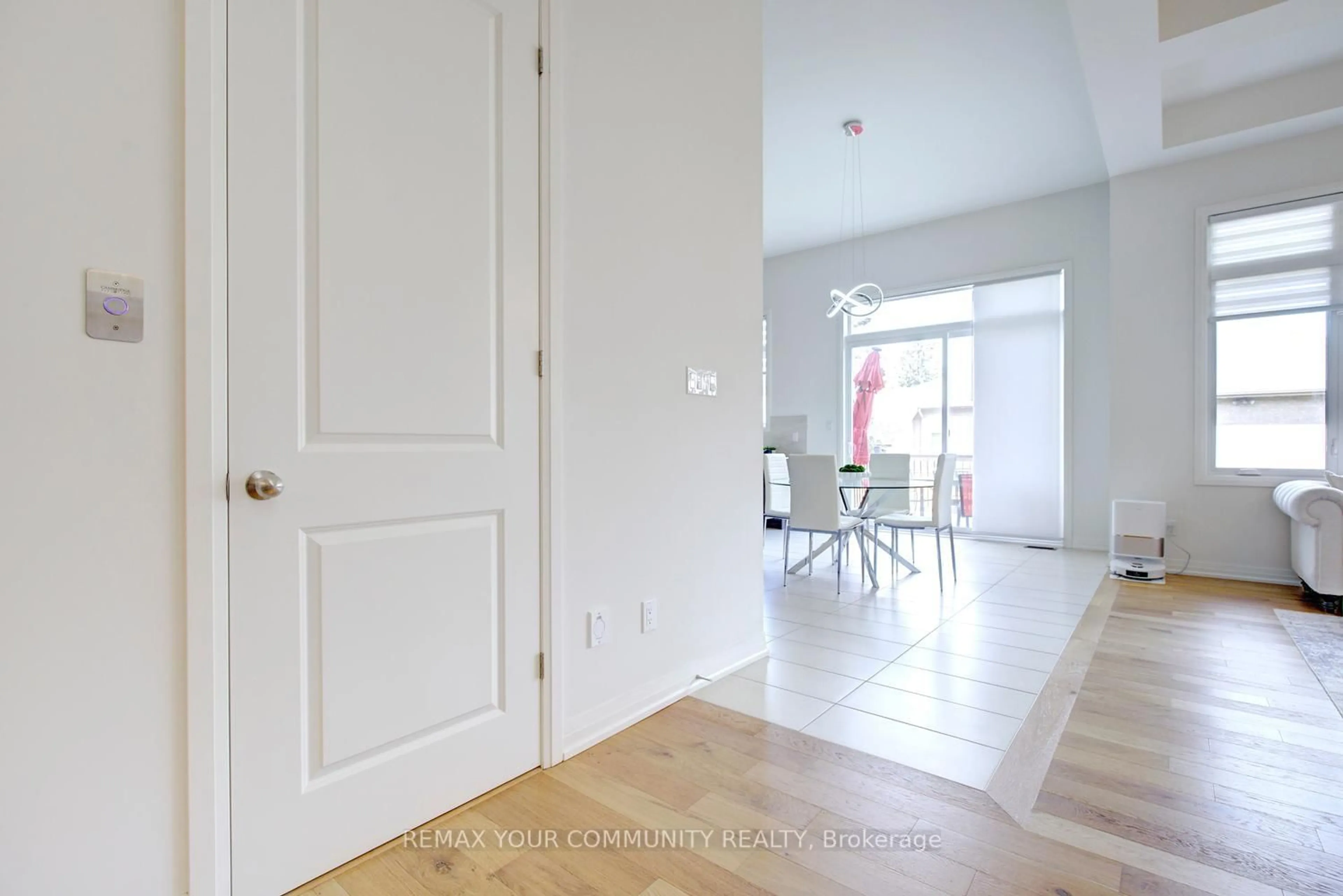 Unknown for 96 Bond Cres, Richmond Hill Ontario L4E 3K7