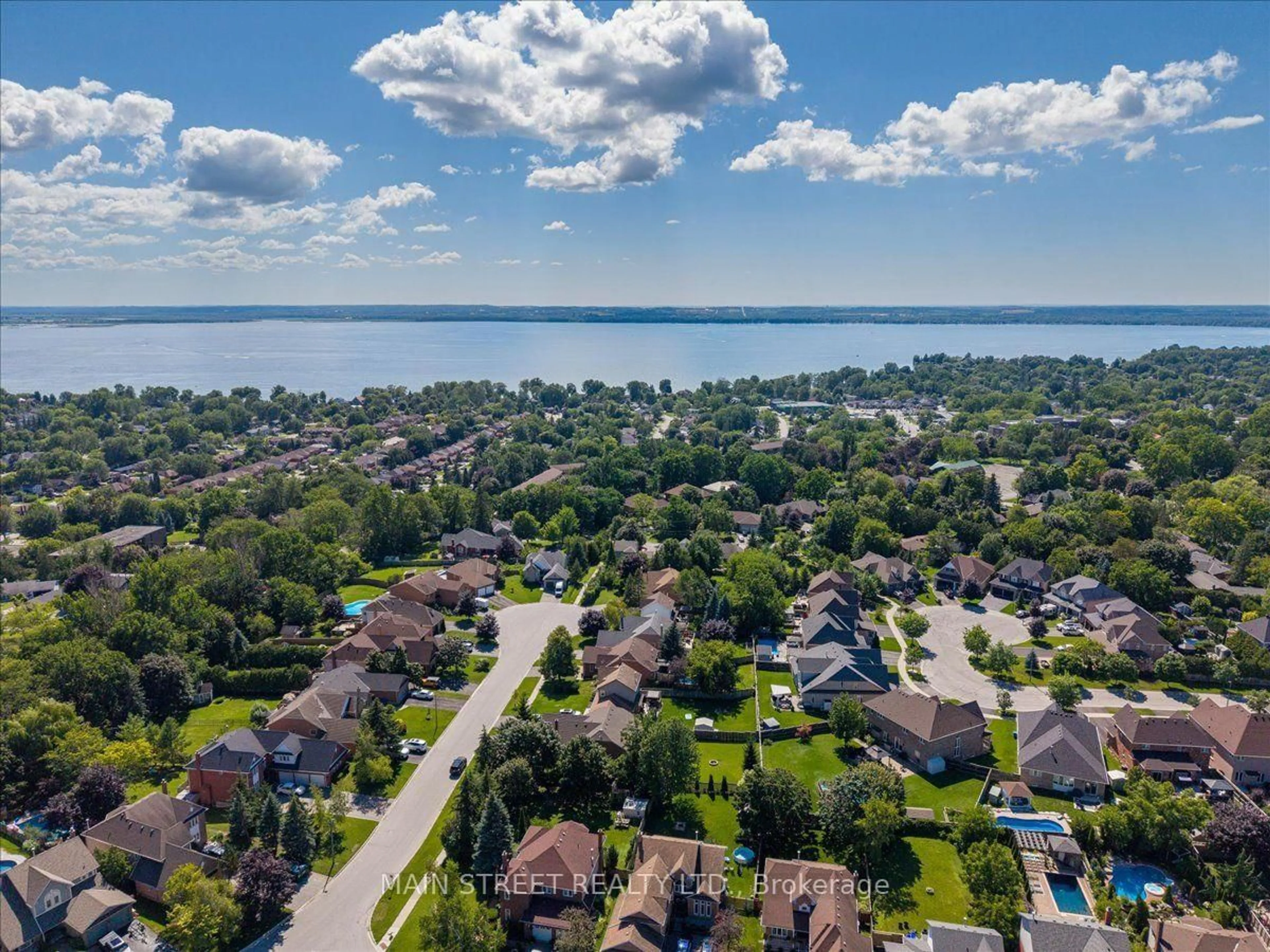 A pic from outside/outdoor area/front of a property/back of a property/a pic from drone, water/lake/river/ocean view for 49 Circle Ridge Dr, Georgina Ontario L4P 2H2