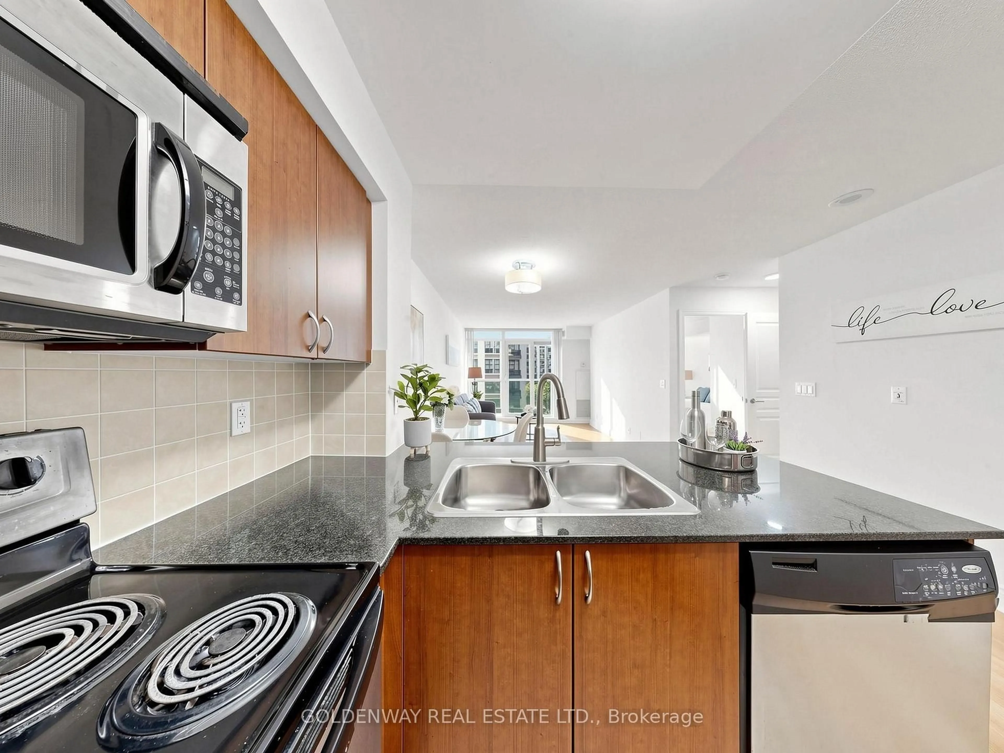 Standard kitchen, unknown for 30 Clegg Rd #610, Markham Ontario L6G 0B4