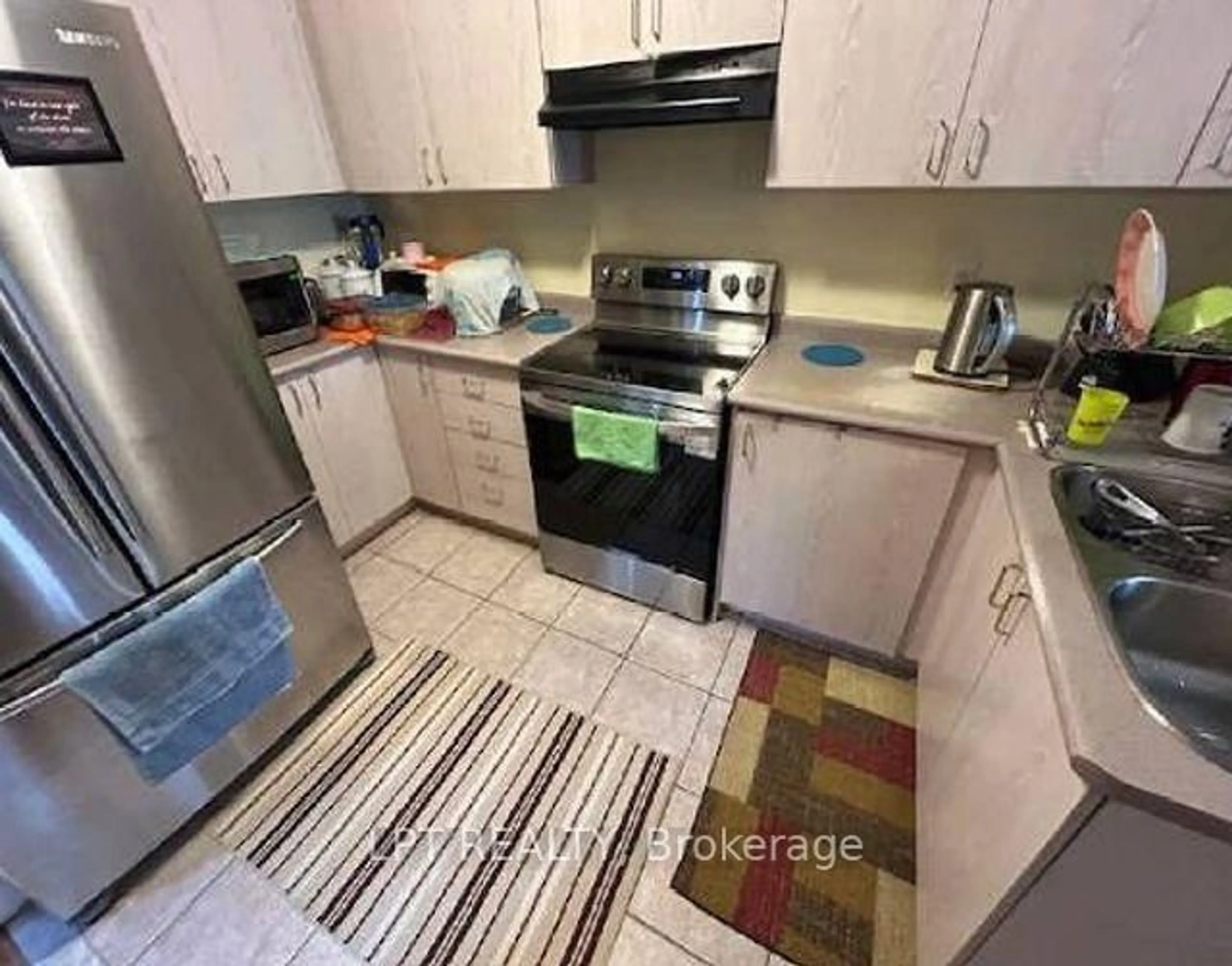 Standard kitchen, unknown for 8555 Martin Grove Rd, Vaughan Ontario L4H 2C9
