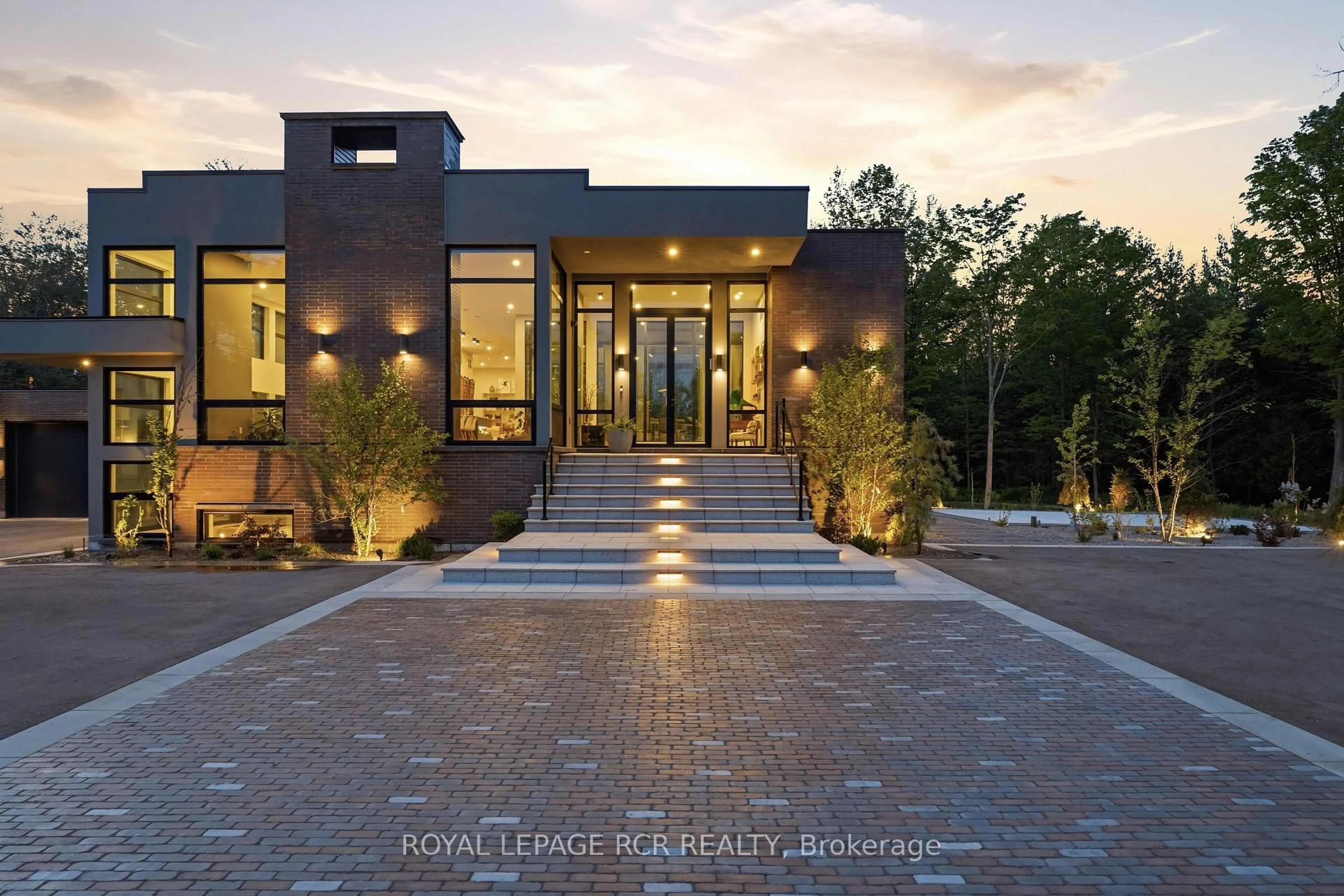Home with brick exterior material, unknown for 3404 Vivian Rd, Whitchurch-Stouffville Ontario L4A 2M4