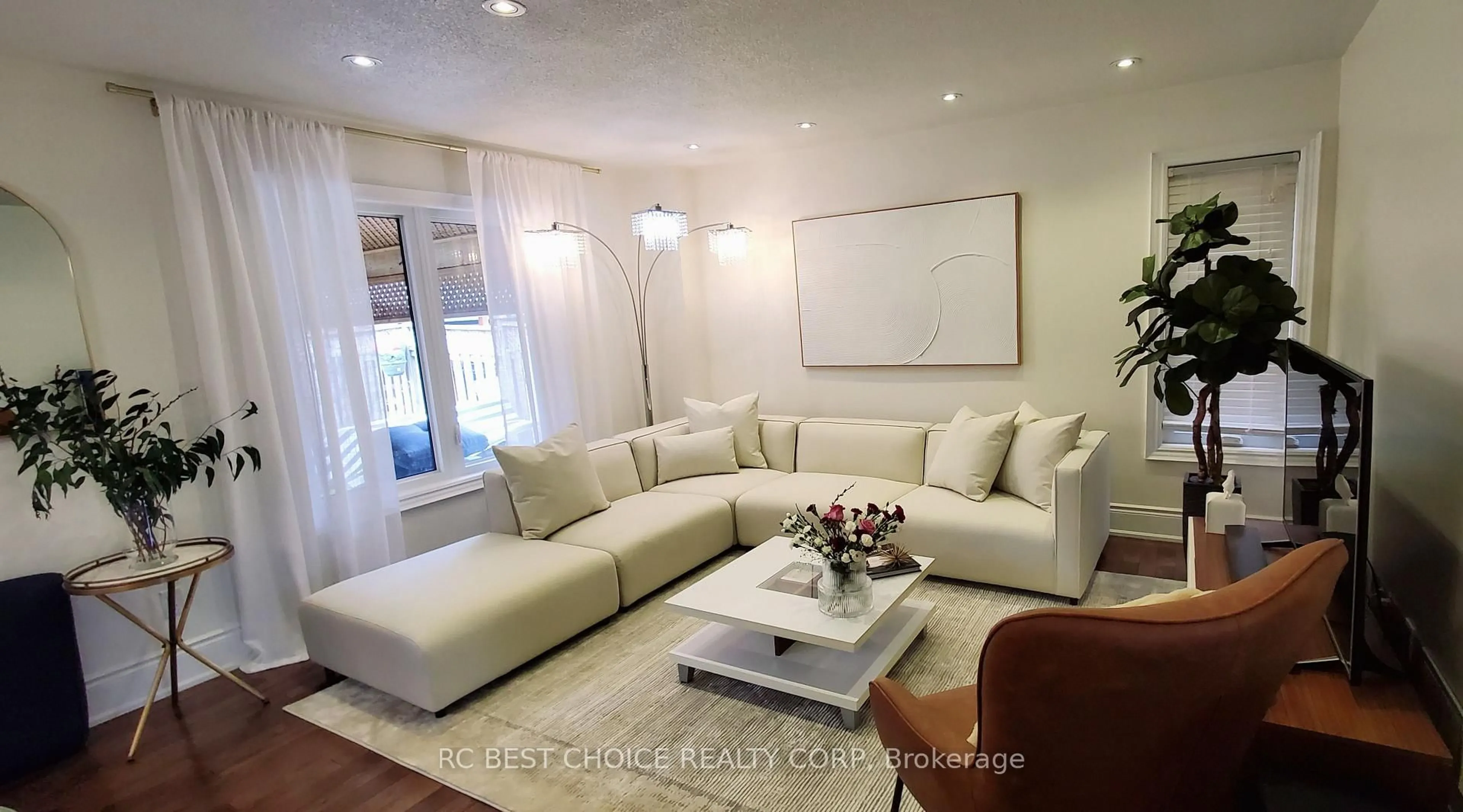 Living room with furniture, unknown for 68 Carron Ave, Vaughan Ontario L6A 1Y6