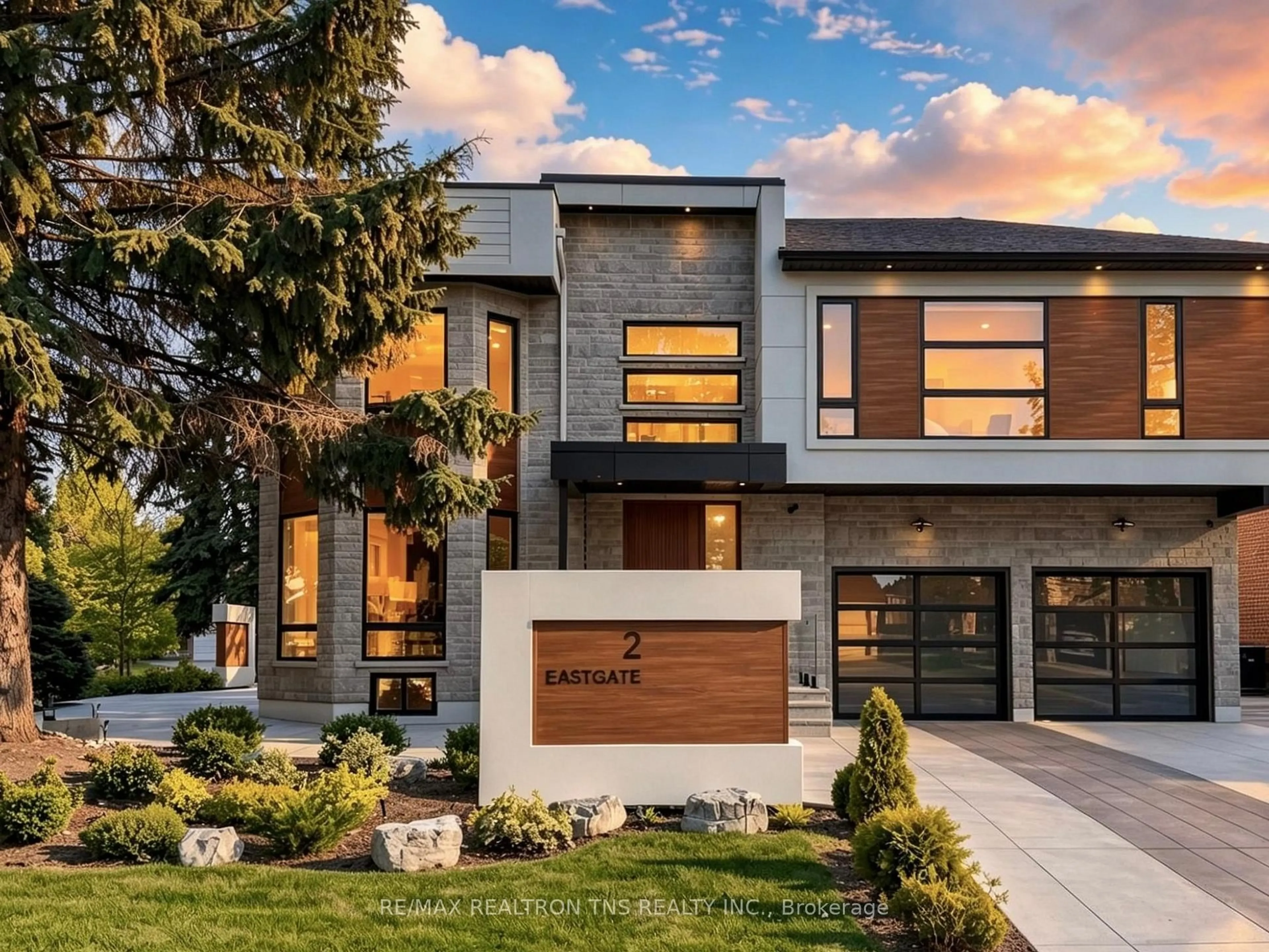 Home with brick exterior material, street for 2 Eastgate Cres, Richmond Hill Ontario L4B 3G7