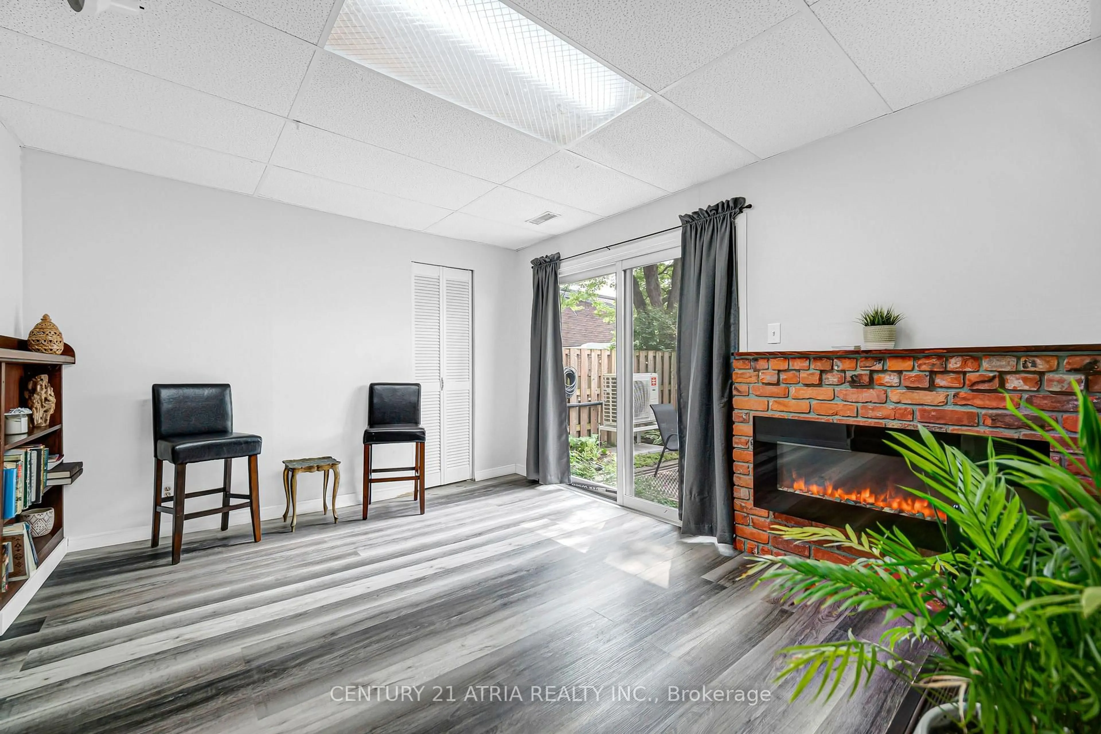 Unknown for 18 Thatchers Mill Way, Markham Ontario L3P 3T3