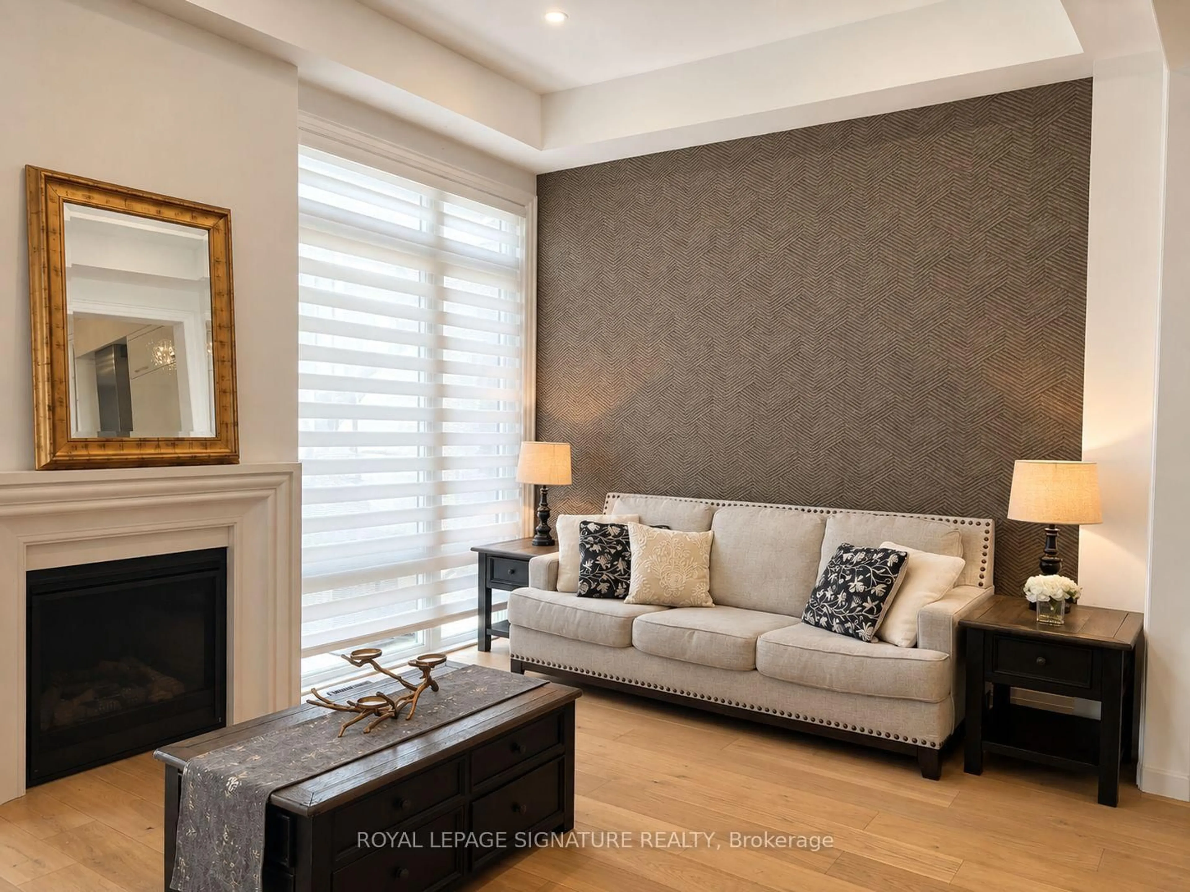 Living room with furniture, wood/laminate floor for 308 KIng Rd, Richmond Hill Ontario L4E 1H4