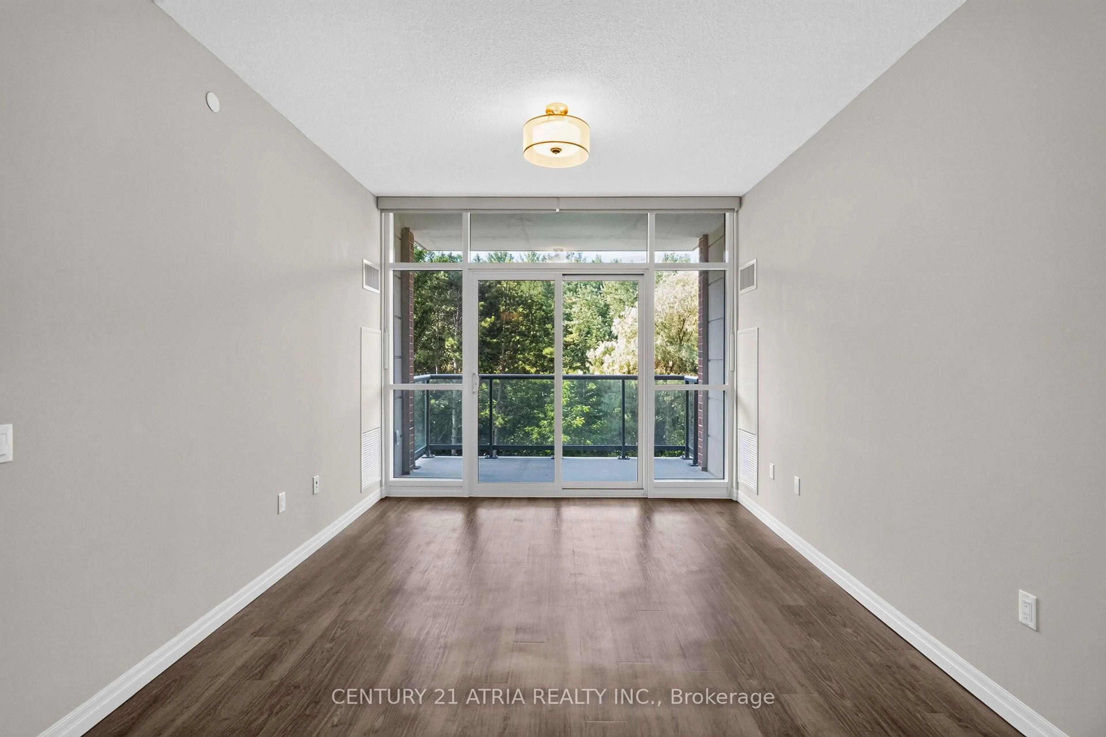 Unknown for 460 William Graham Dr #306, Aurora Ontario L4G 1X9