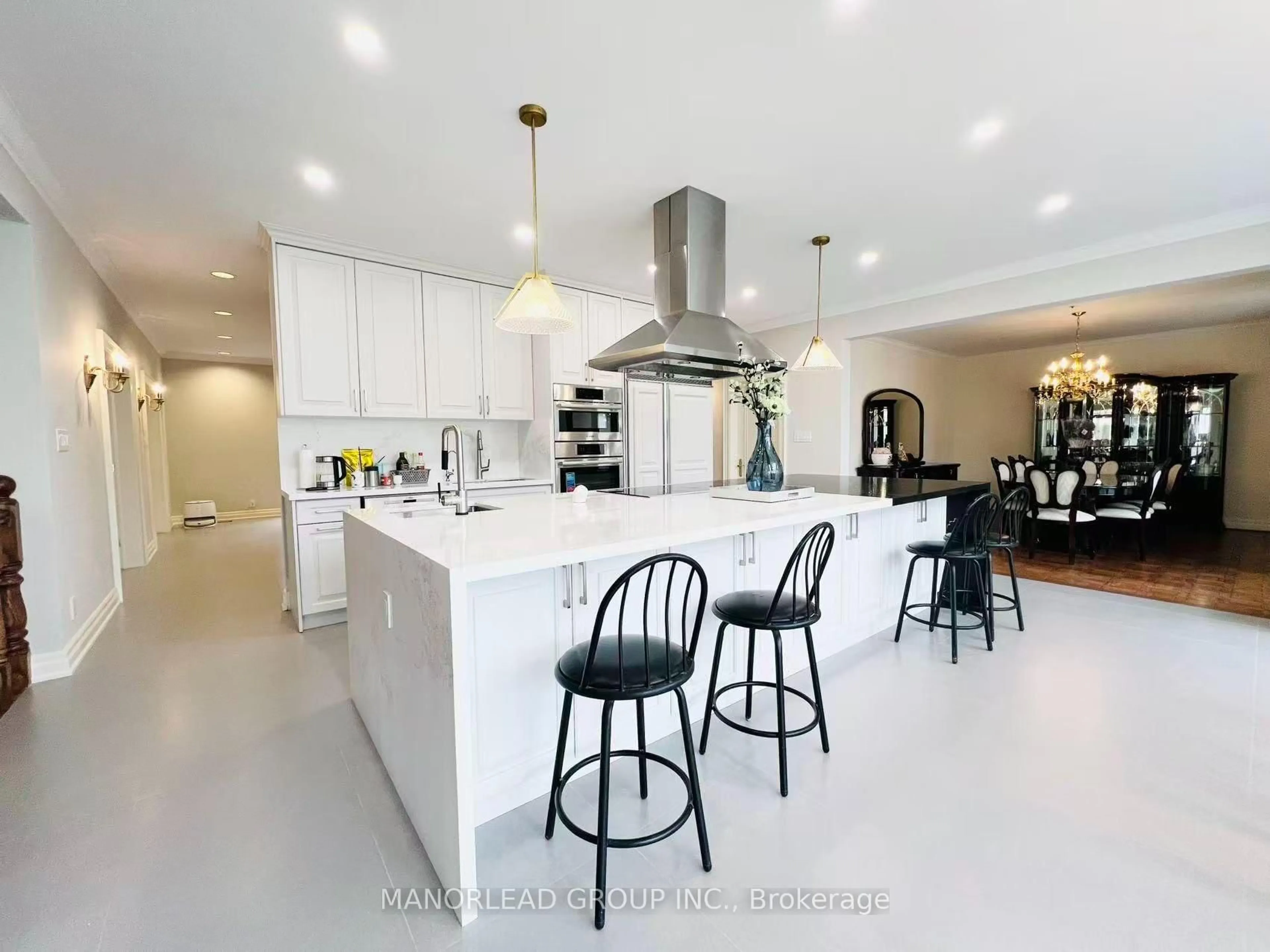 Open concept kitchen, ceramic/tile floor for 270 Greenbrooke Dr, Vaughan Ontario L4L 8L1
