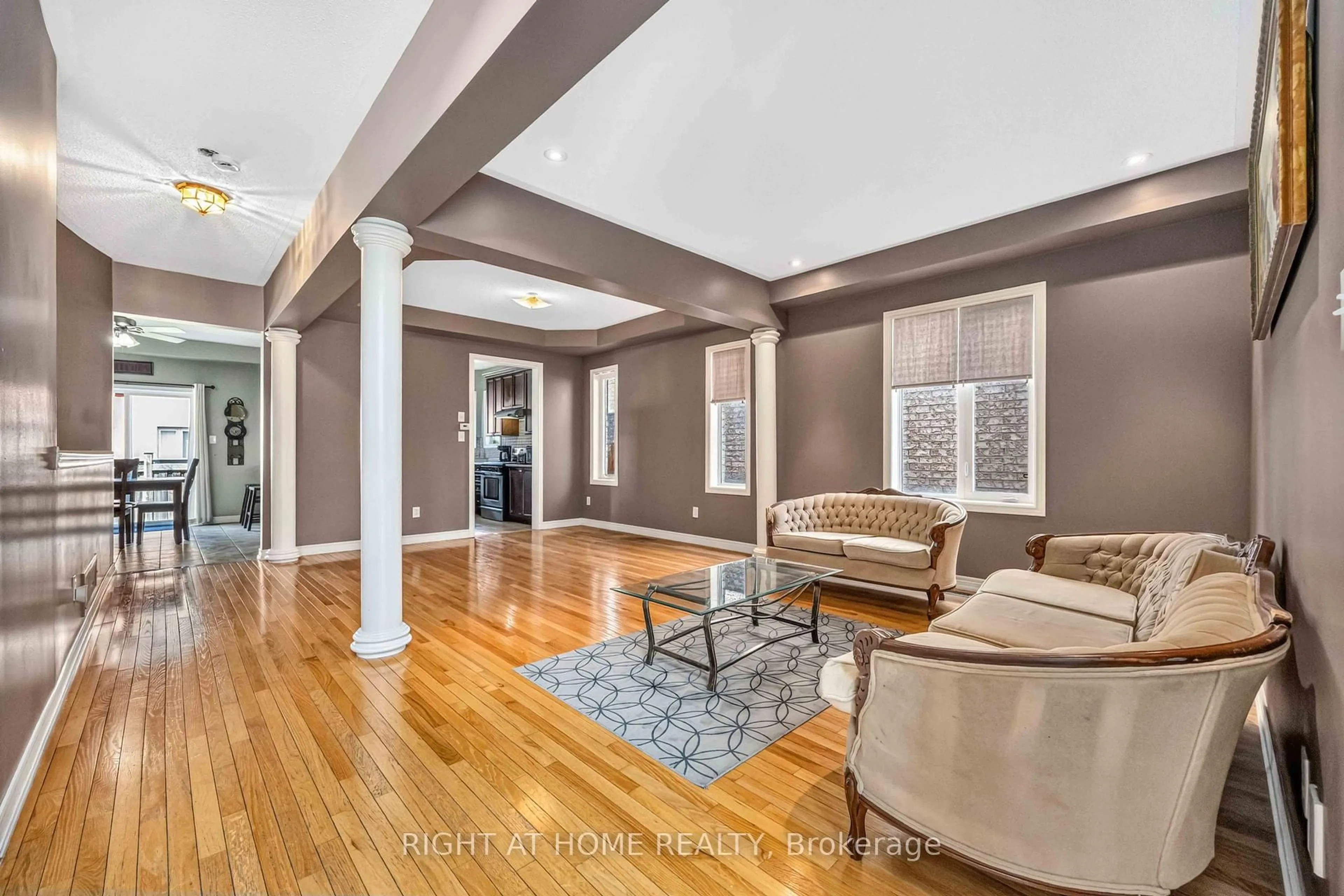 Living room with furniture, unknown for 41 Foresta Dr, Vaughan Ontario L4H 0N4