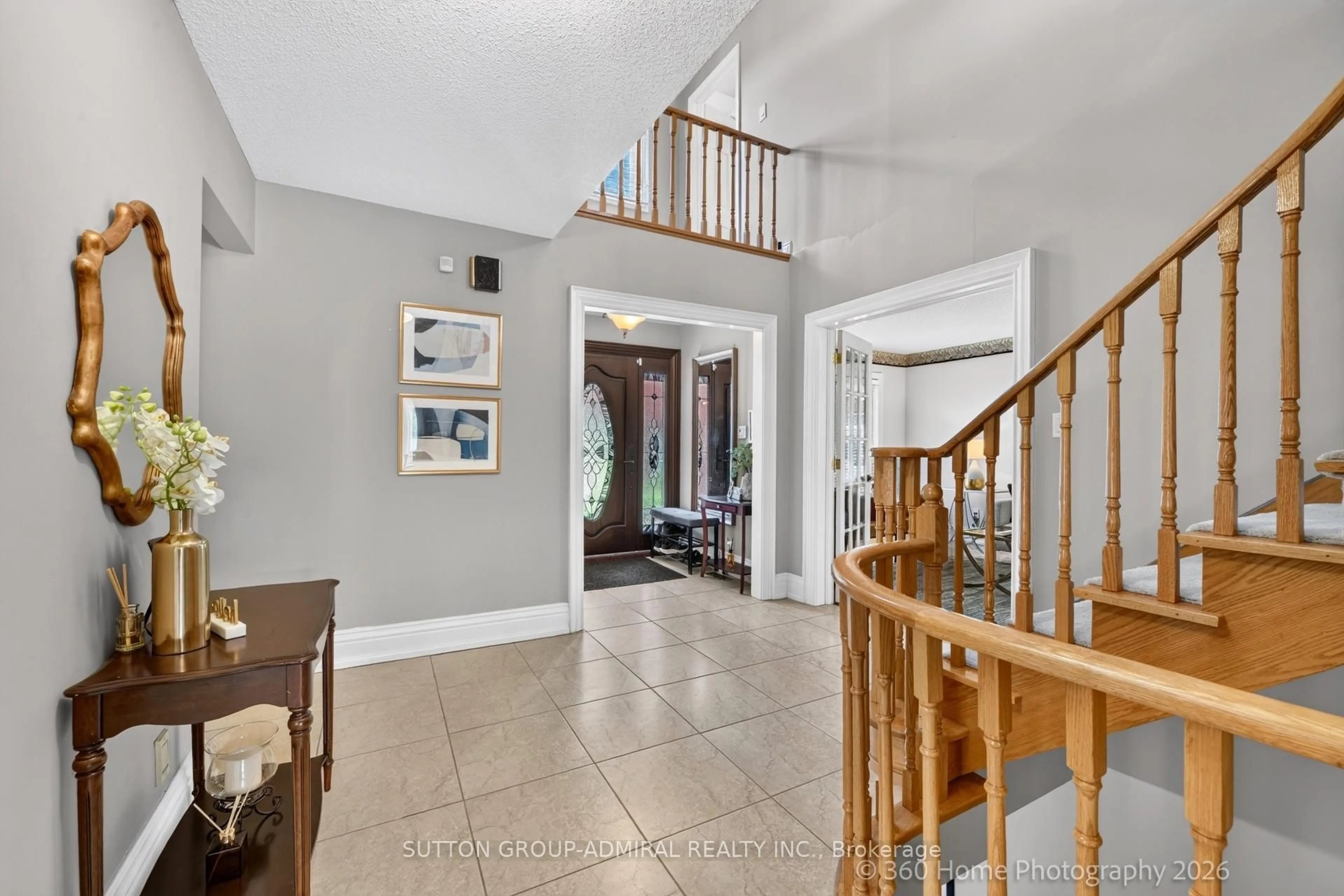 Indoor entryway for 193 Wigwoss Dr, Vaughan Ontario L4L 4A7