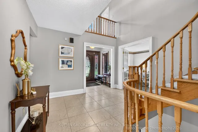 193 Wigwoss Dr, Vaughan 5