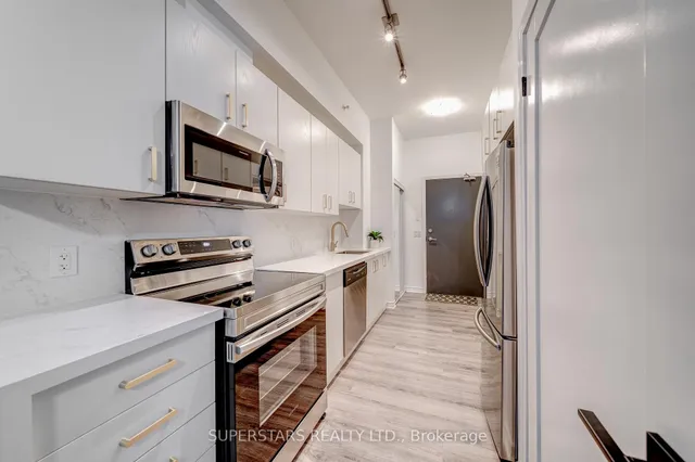11611 Yonge St #525, Richmond Hill 4