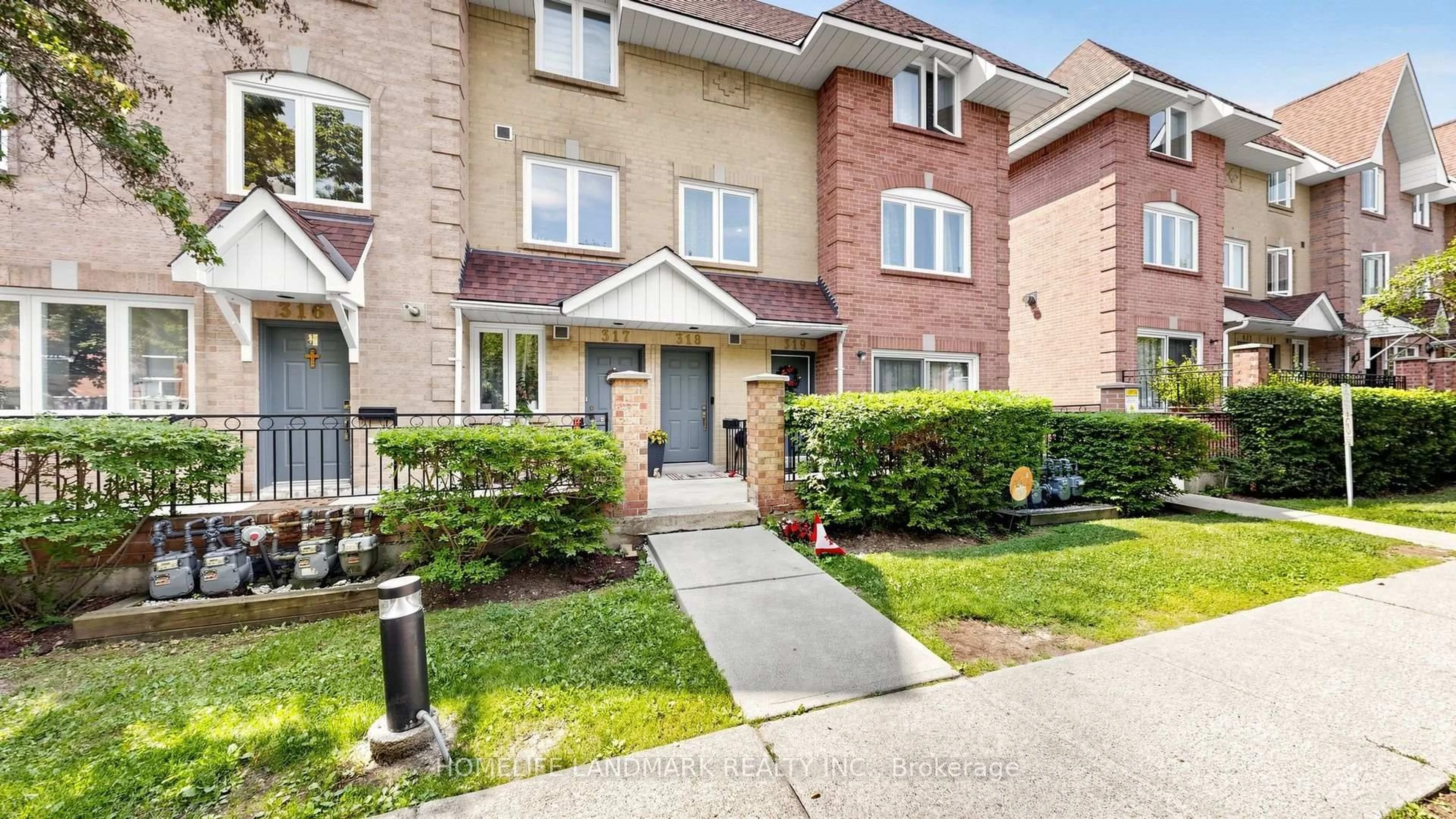 Unknown for 75 Weldrick Rd #318, Richmond Hill Ontario L4C 0H9
