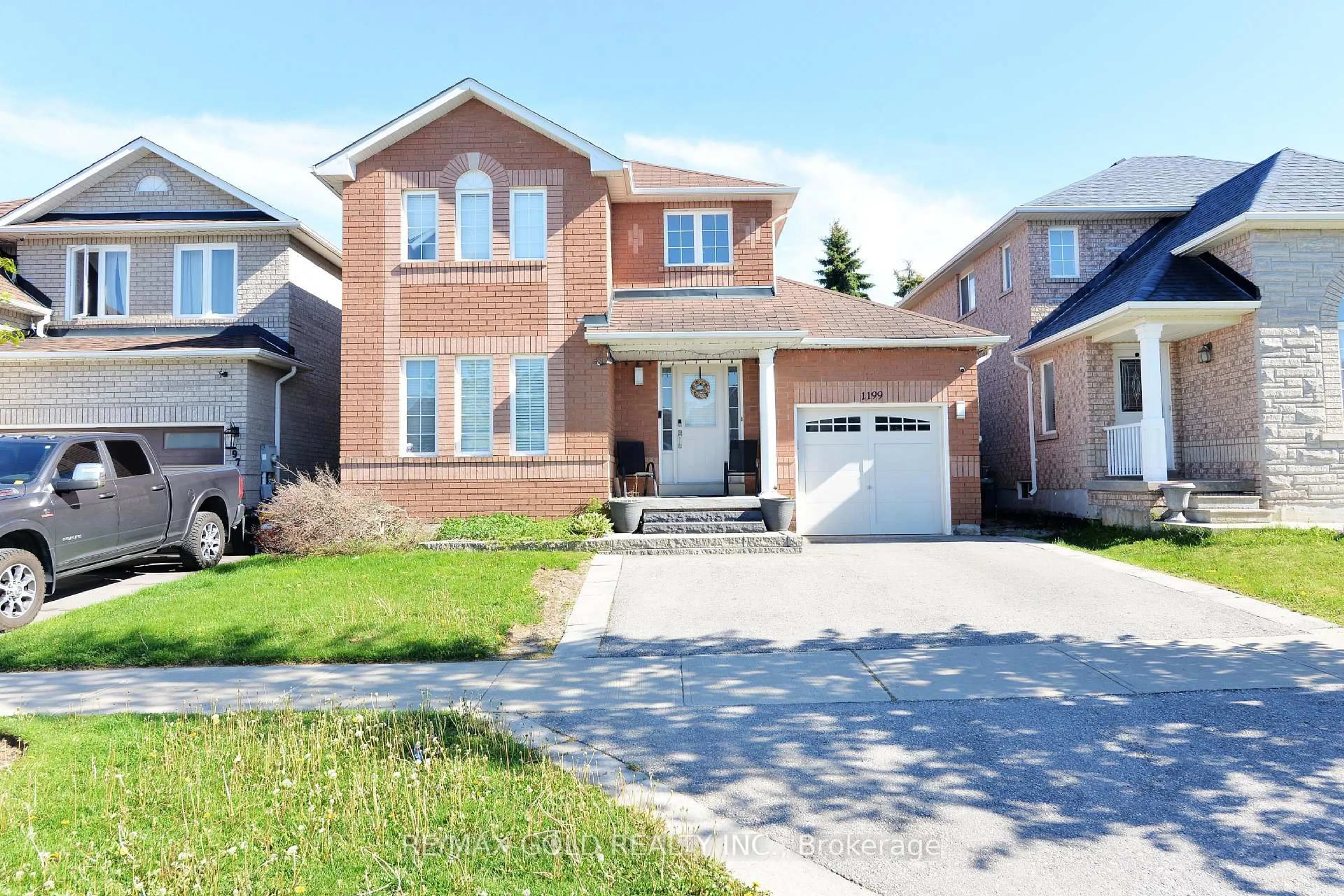 Home with brick exterior material, street for 1199 Andrade Lane, Innisfil Ontario L9S 4X6