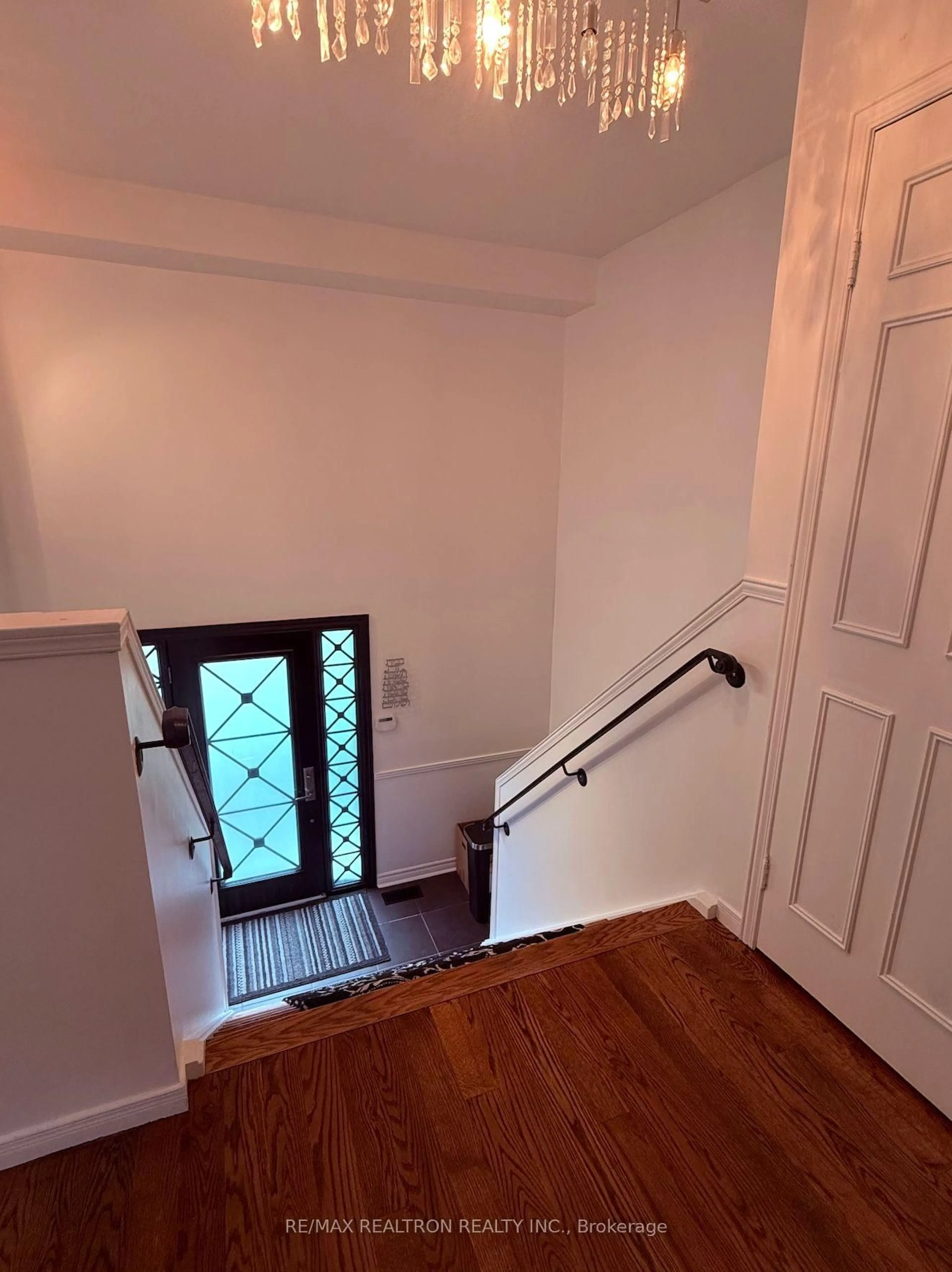 Unknown for 44 Roxborough Lane, Vaughan Ontario L4J 4T1