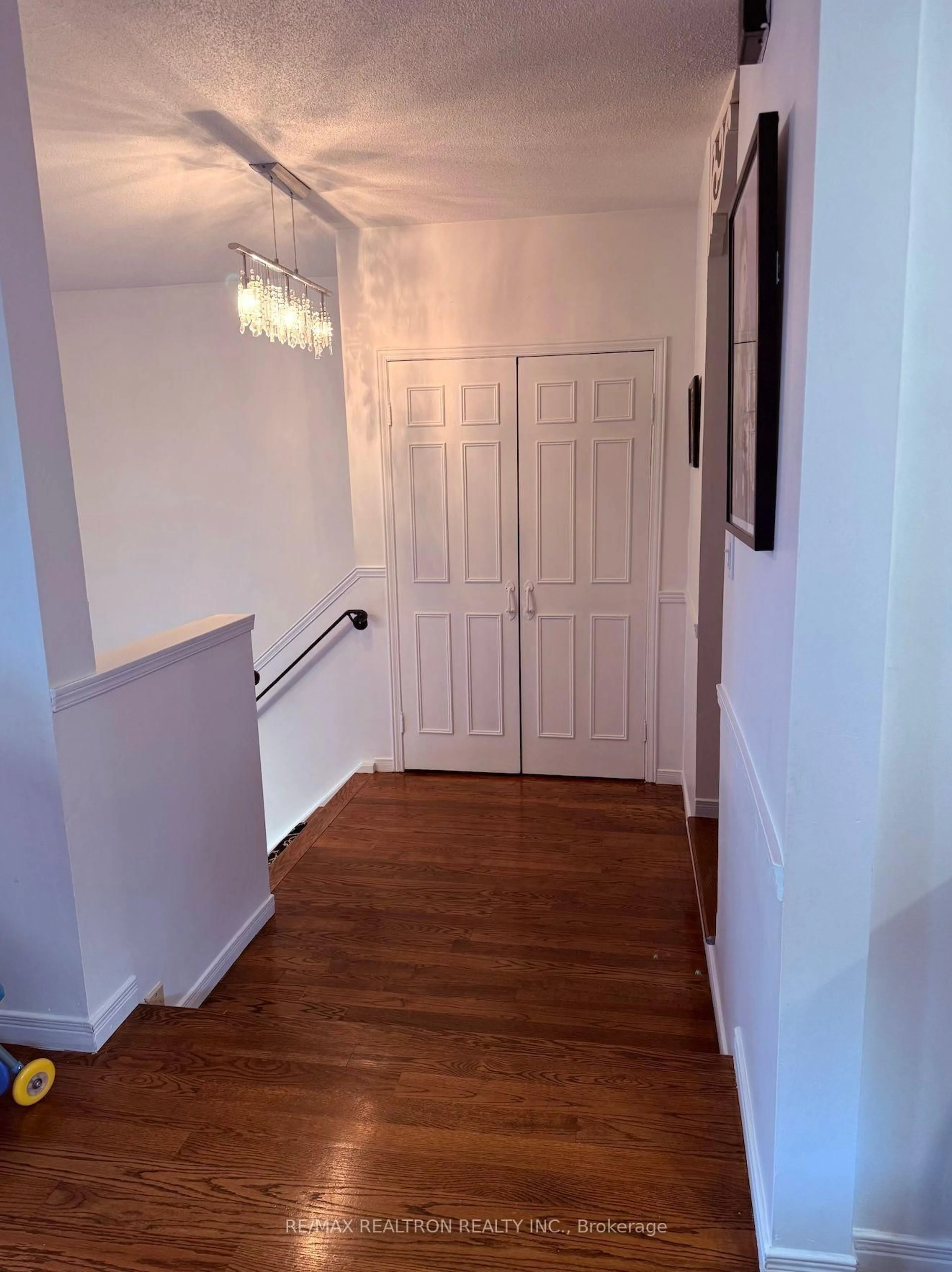 Unknown for 44 Roxborough Lane, Vaughan Ontario L4J 4T1