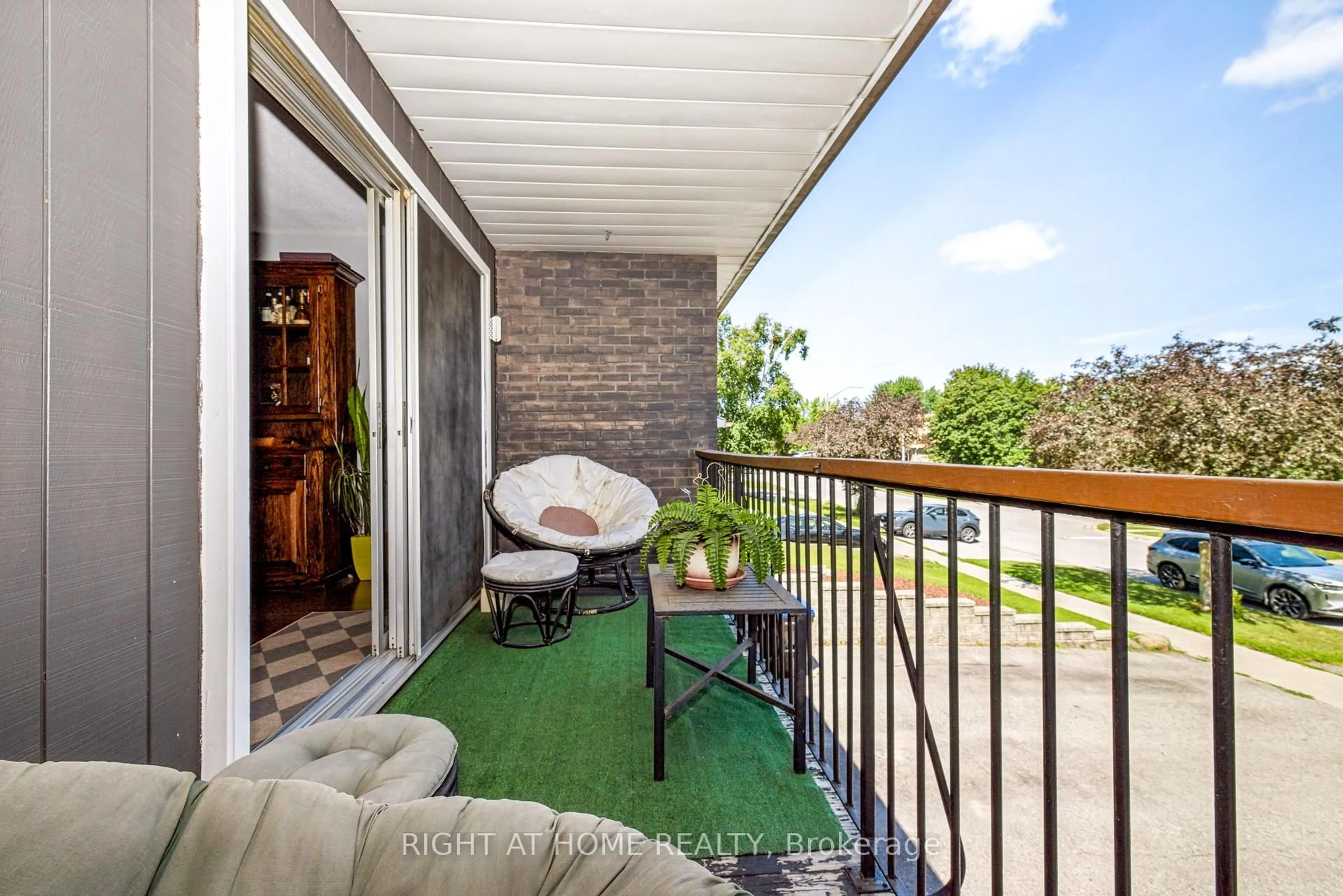 Patio, water/lake/river/ocean view for 229 Britannia Ave, Bradford West Gwillimbury Ontario L3Z 1A4