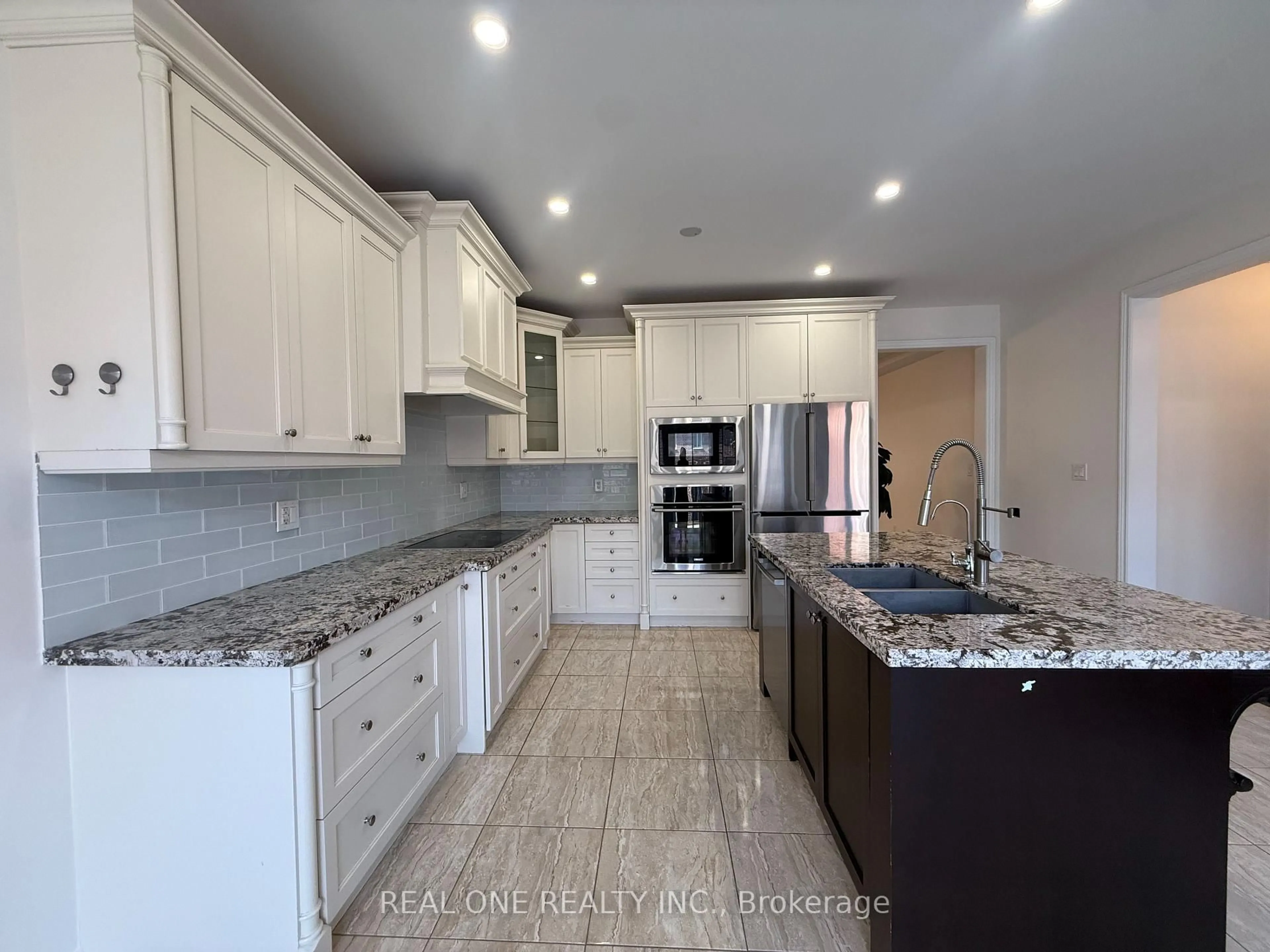 Open concept kitchen, ceramic/tile floor for 57 Busch Ave, Markham Ontario L6C 0V4